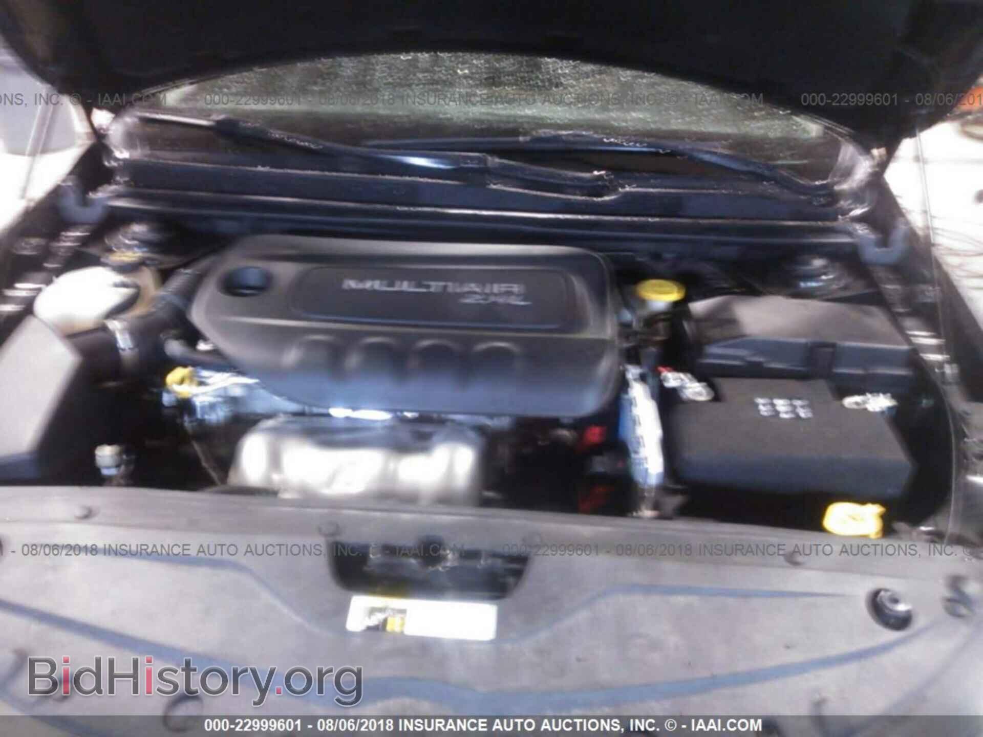2015 Chrysler 200 - VIN: 1C3CCCAB2FN502496 - Фото 10