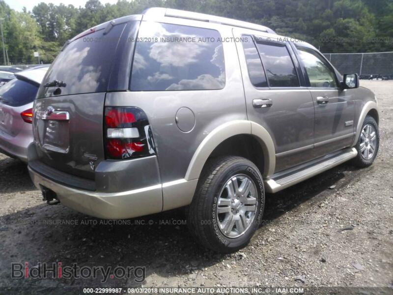2006 Ford EXPLORER (VIN 1FMEU64896UA25702) — photo 4 of 10