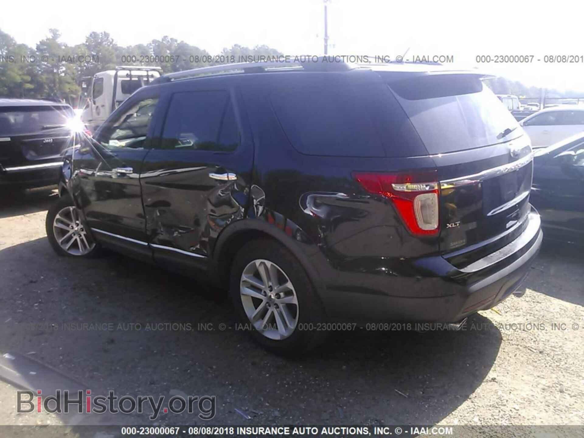 2011 Ford Explorer - VIN: 1FMHK7D80BGA94196 - Фото 3