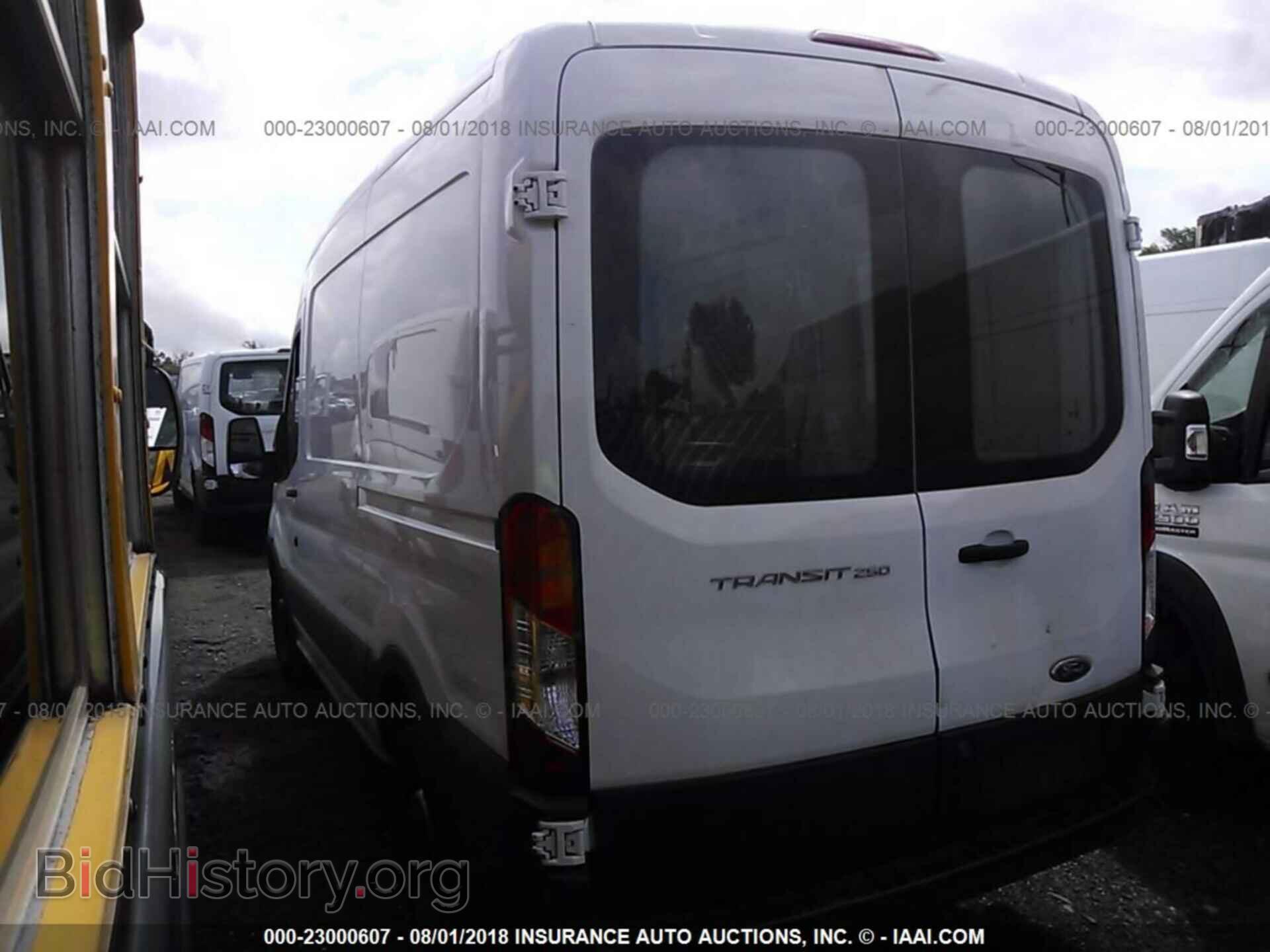 2017 Ford Transit - VIN: 1FTYR1CM6HKB14792 - Фото 3