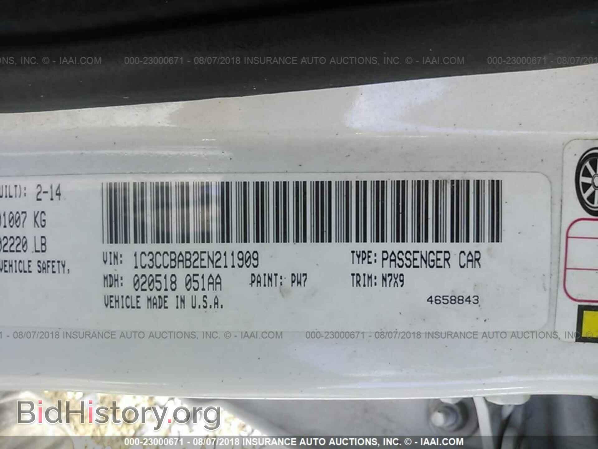 2014 Chrysler 200 - VIN: 1C3CCBAB2EN211909 - Photo 9