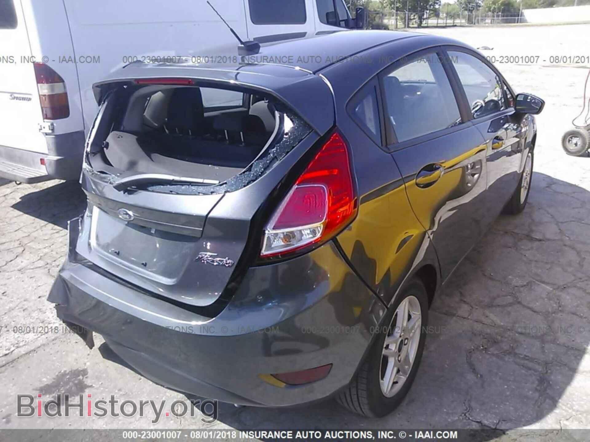 2018 Ford Fiesta - VIN: 3FADP4EJ1JM128158 - Photo 4