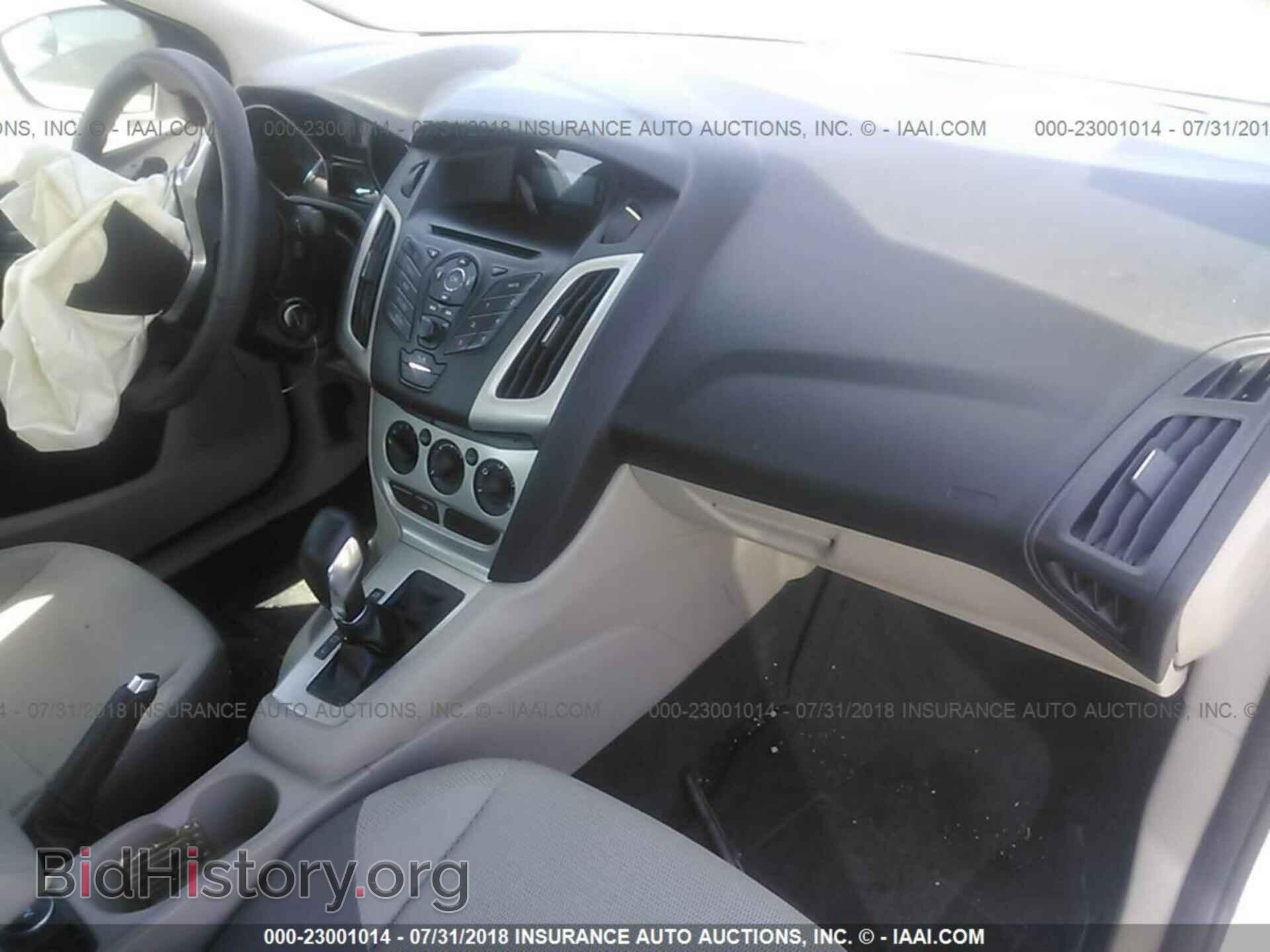 2012 Ford Focus - VIN: 1FAHP3F27CL339792 - Photo 5