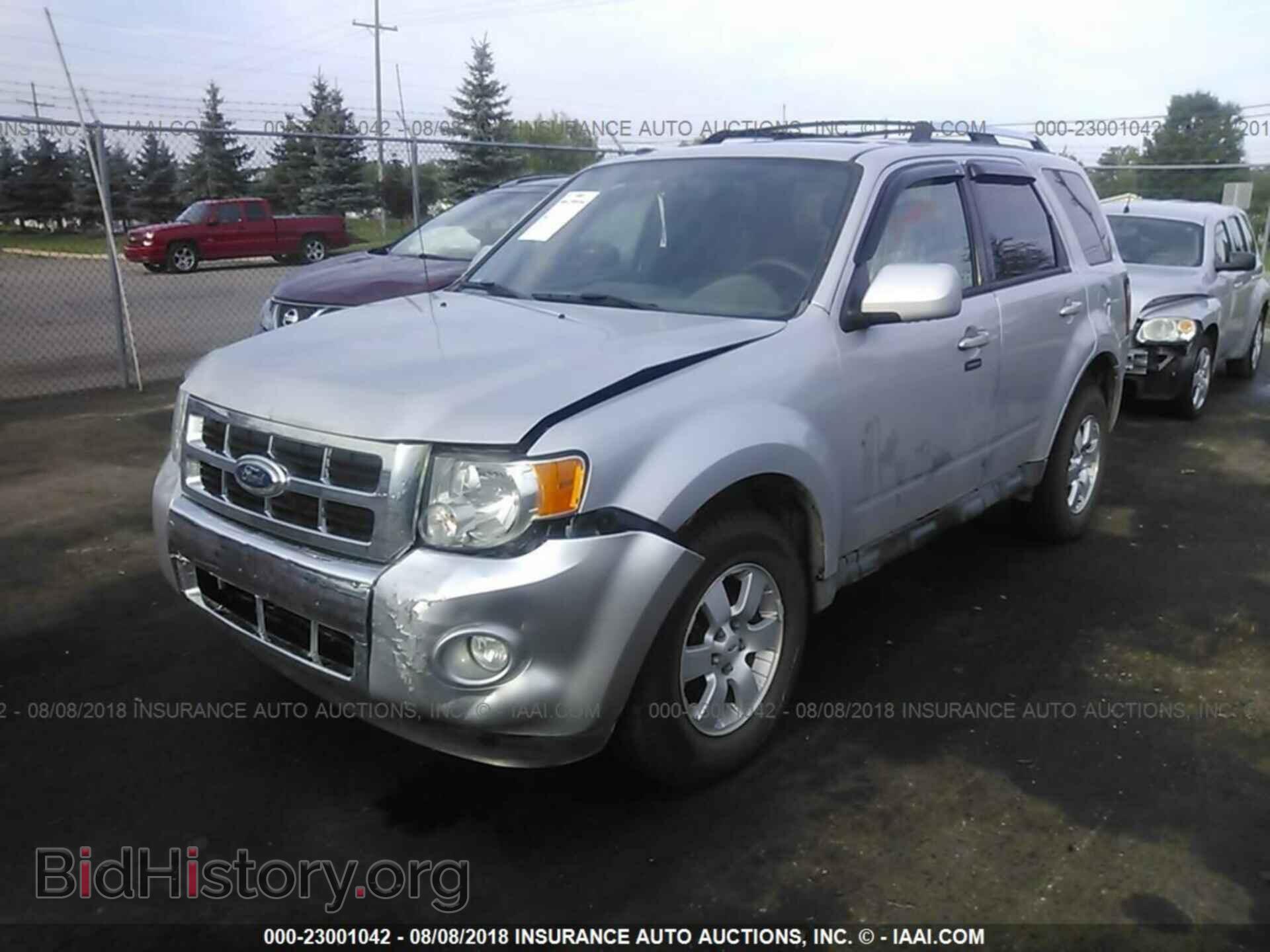 2011 Ford Escape - VIN: 1FMCU9EG2BKA54687 - Photo 2
