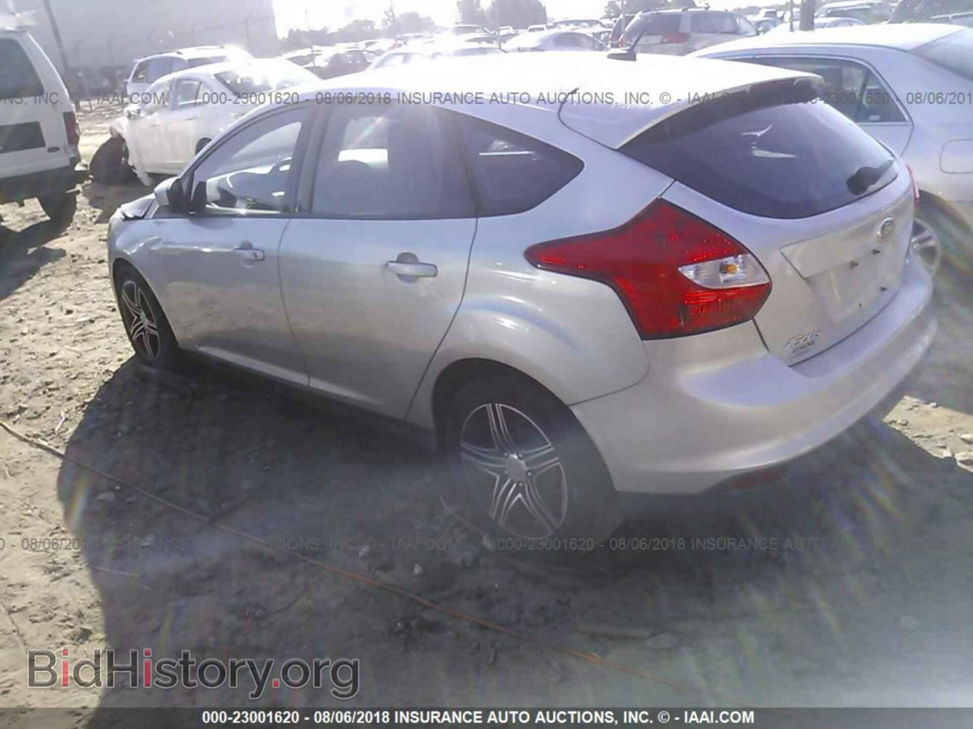 2012 Ford Focus - VIN: 1FAHP3K20CL122123 - Photo 3