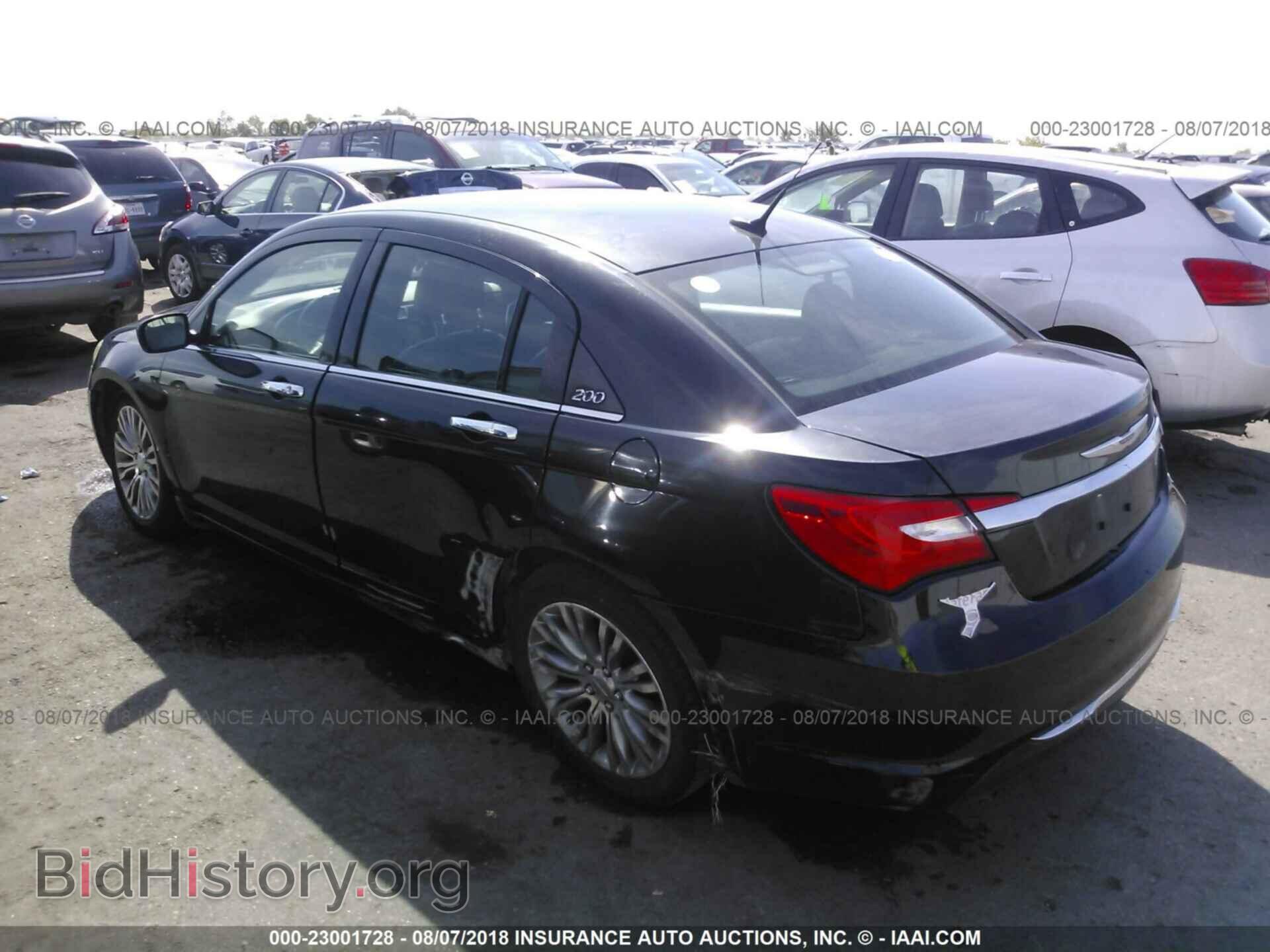 2011 Chrysler 200 - VIN: 1C3BC2FGXBN516103 - Фото 3