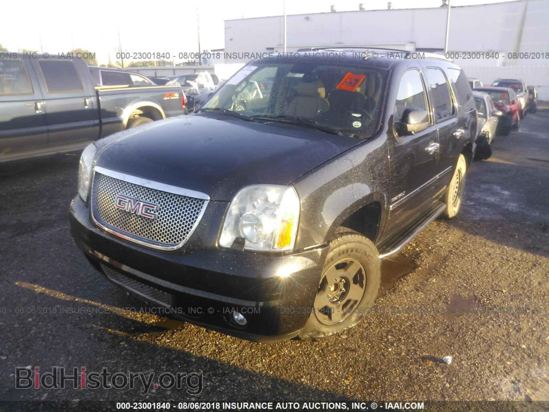 2011 Gmc Yukon - VIN: 1GKS1EEF1BR245876 - Фото 2