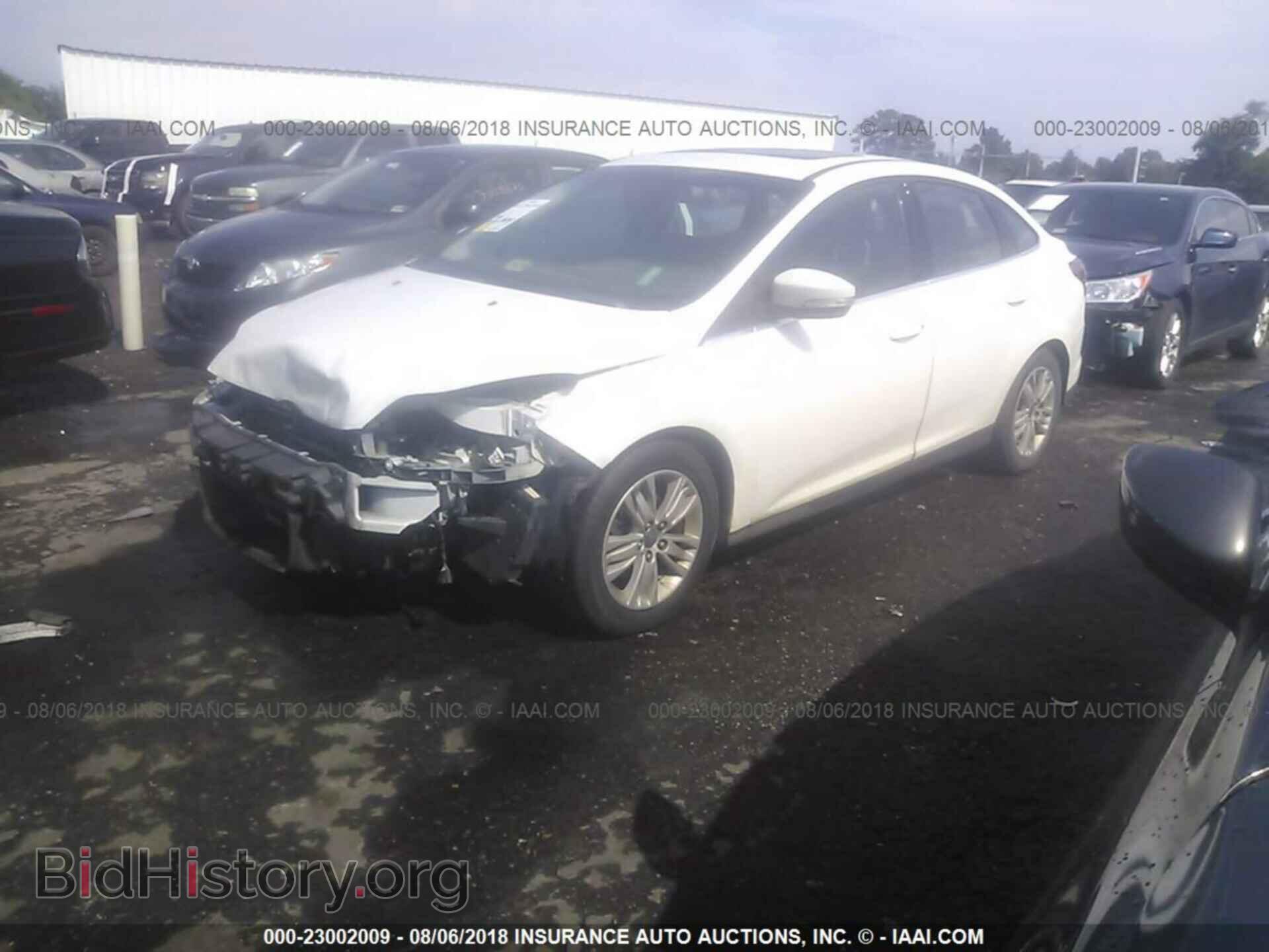 2012 Ford Focus - VIN: 1FAHP3H20CL349951 - Photo 2