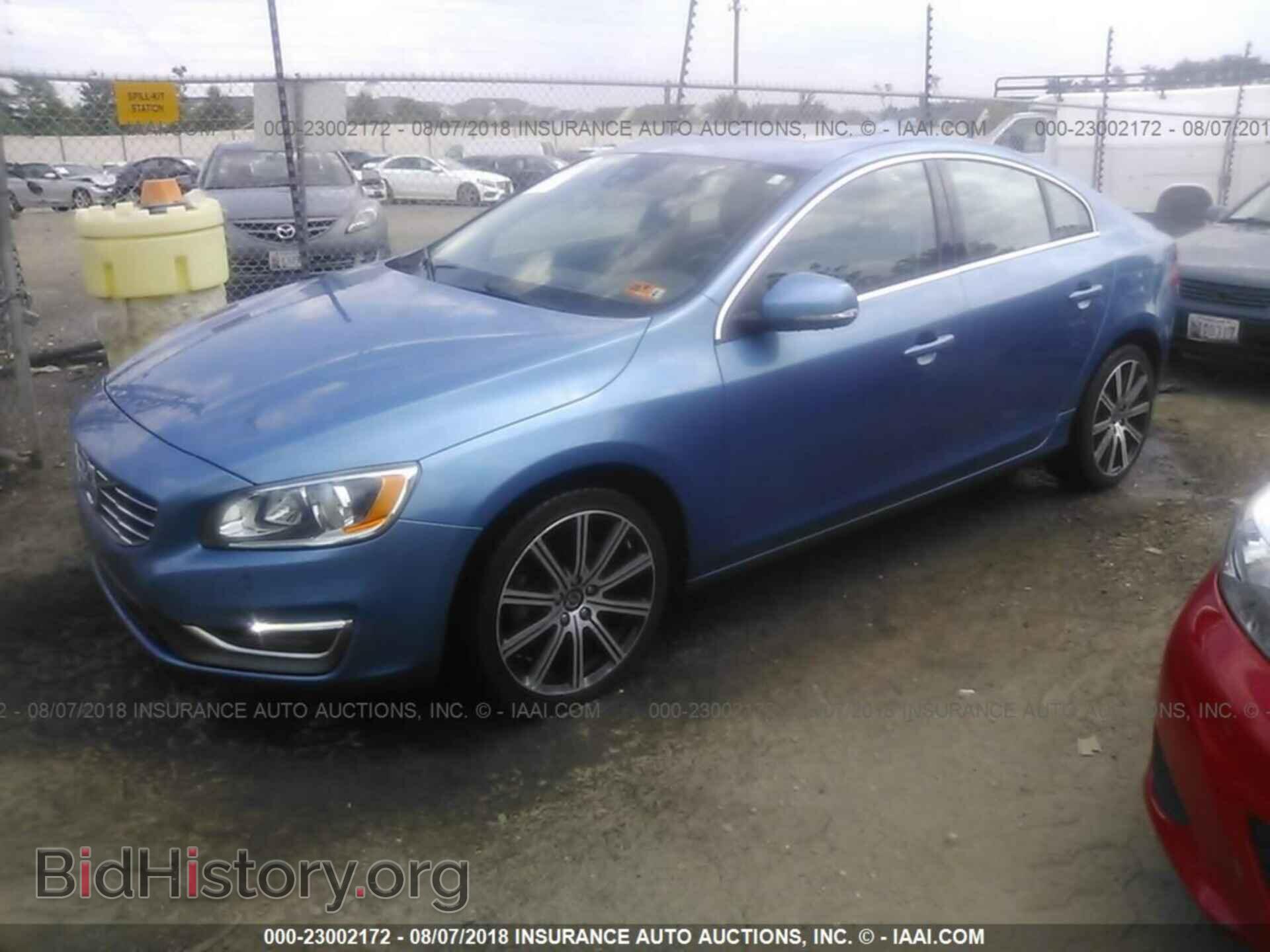 2014 Volvo S60 - VIN: YV1612FH4E2271424 - Фото 2