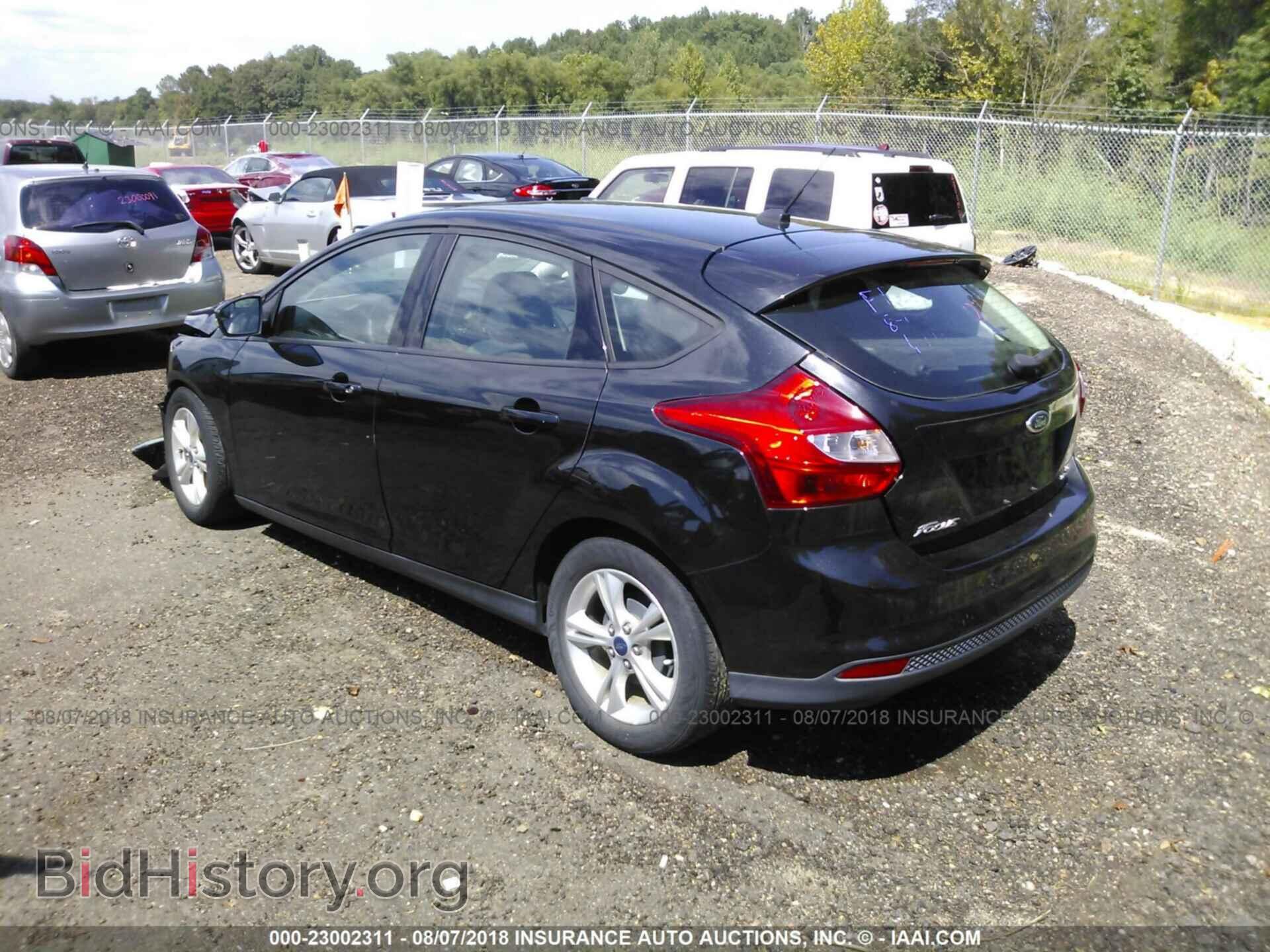 2014 Ford Focus - VIN: 1FADP3K29EL214302 - Photo 3
