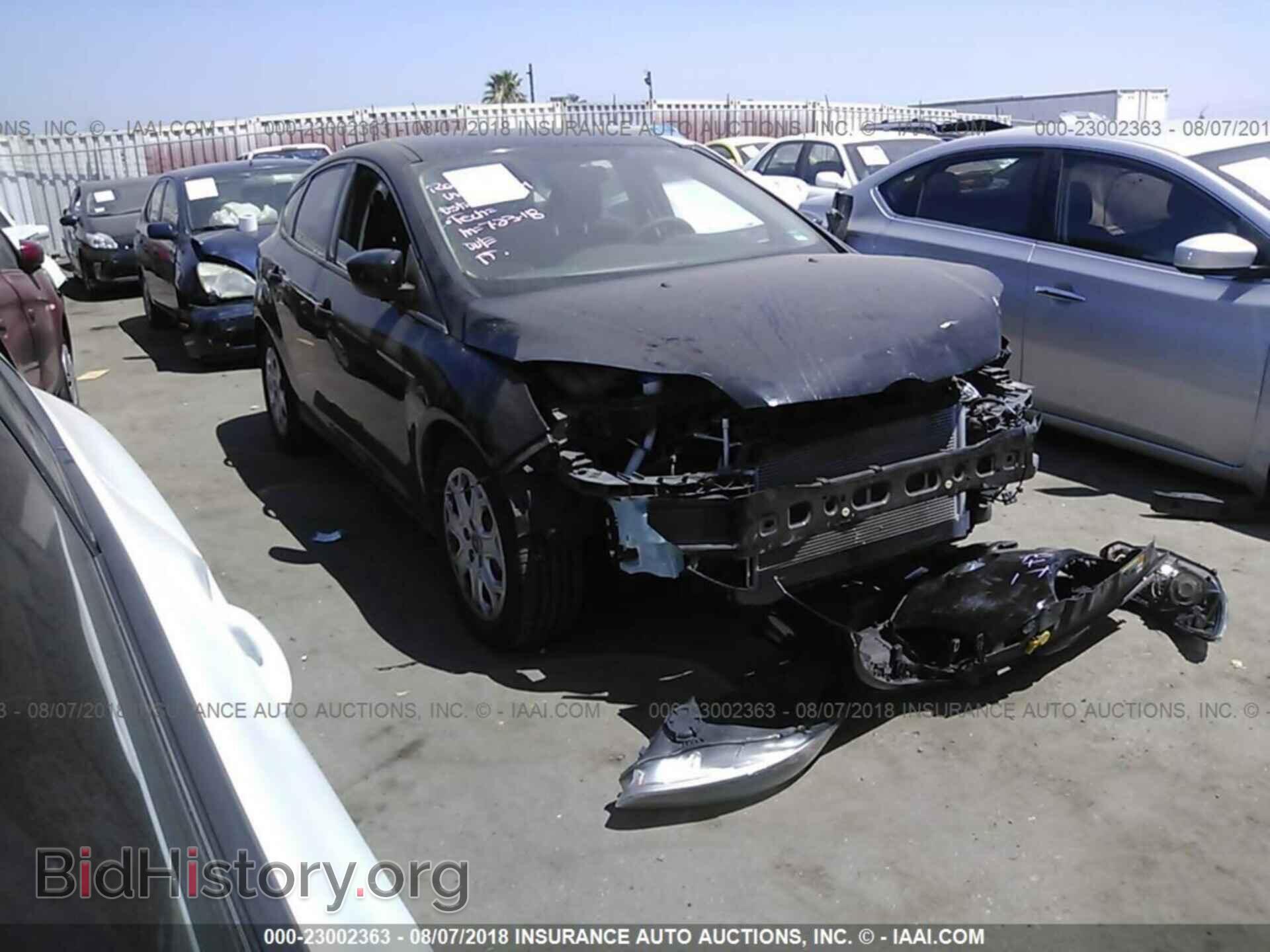 Photo 1FAHP3K24CL412395 - Ford Focus 2012