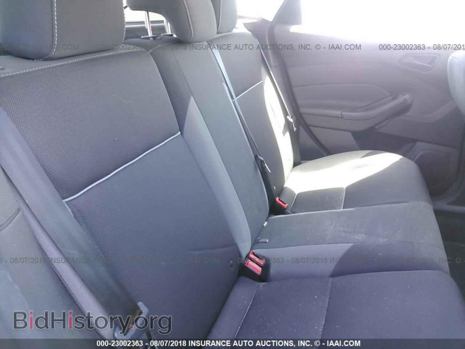 2012 Ford Focus - VIN: 1FAHP3K24CL412395 - Photo 8