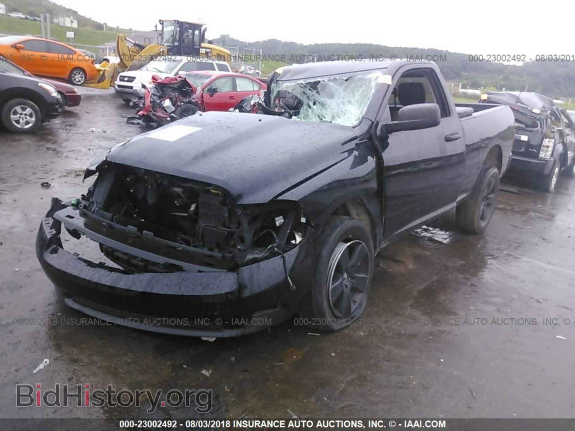 2012 Dodge Ram 1500 - VIN: 3C6JD6AT8CG117465 - Фото 2