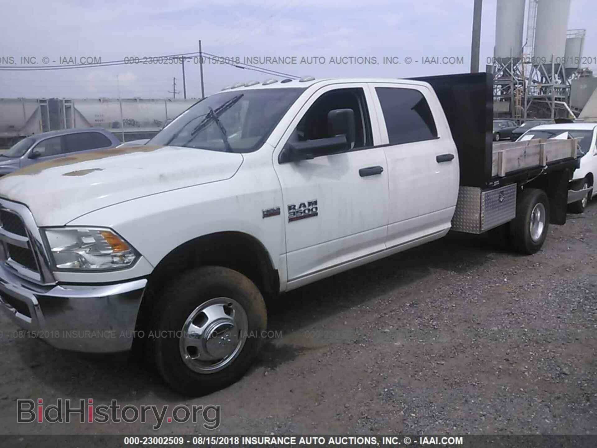 2016 Ram 3500 - VIN: 3C7WRTCJ7GG140285 - Фото 2