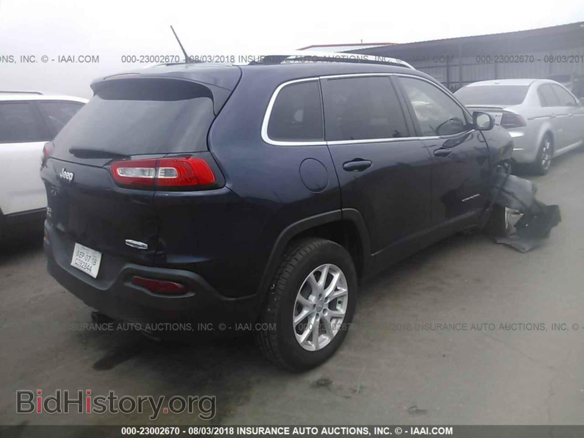 2014 Jeep Cherokee - VIN: 1C4PJMCS5EW257594 - Photo 4
