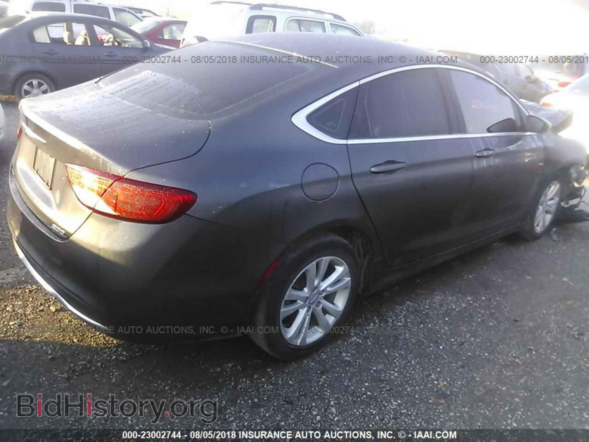 2015 Chrysler 200 - VIN: 1C3CCCAB7FN679478 - Photo 4