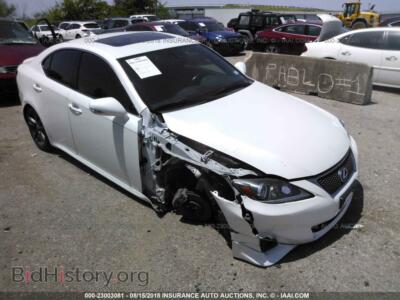 2011 Lexus IS, белый — VIN JTHBF5C20B5131872, IAAI