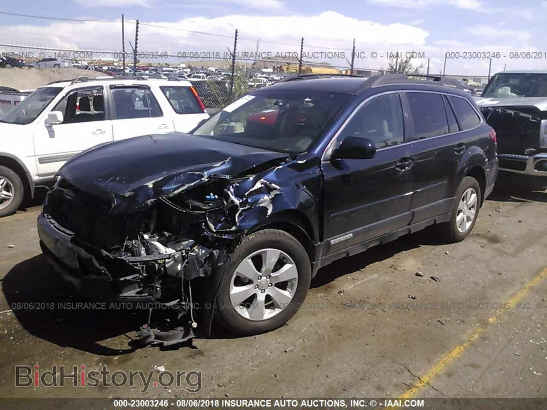 2012 Subaru Outback - VIN: 4S4BRCFC8C3233690 - Photo 2