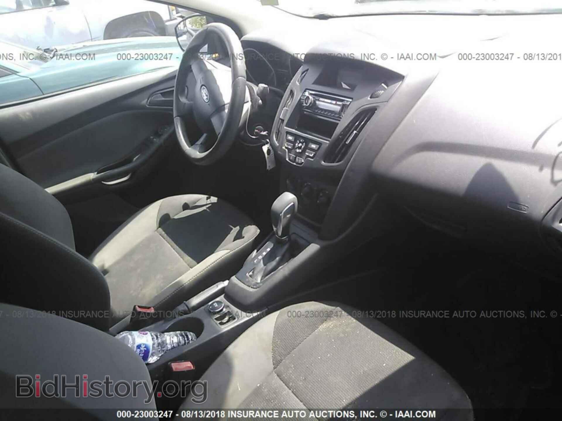 2012 Ford Focus - VIN: 1FAHP3E21CL215437 - Photo 5