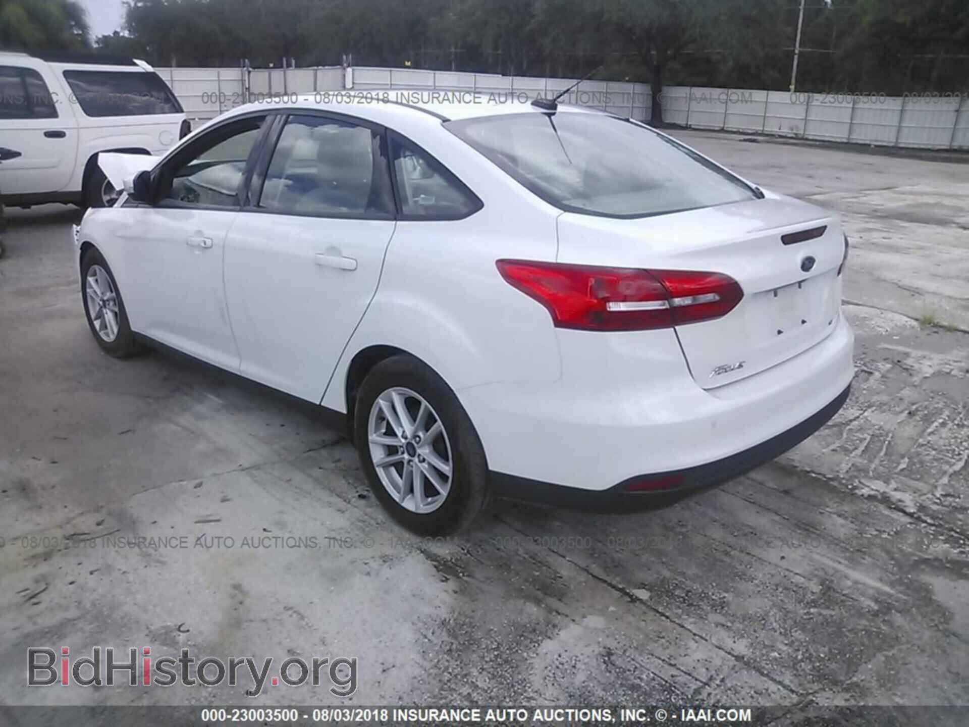 2017 Ford Focus - VIN: 1FADP3F23HL224810 - Photo 3