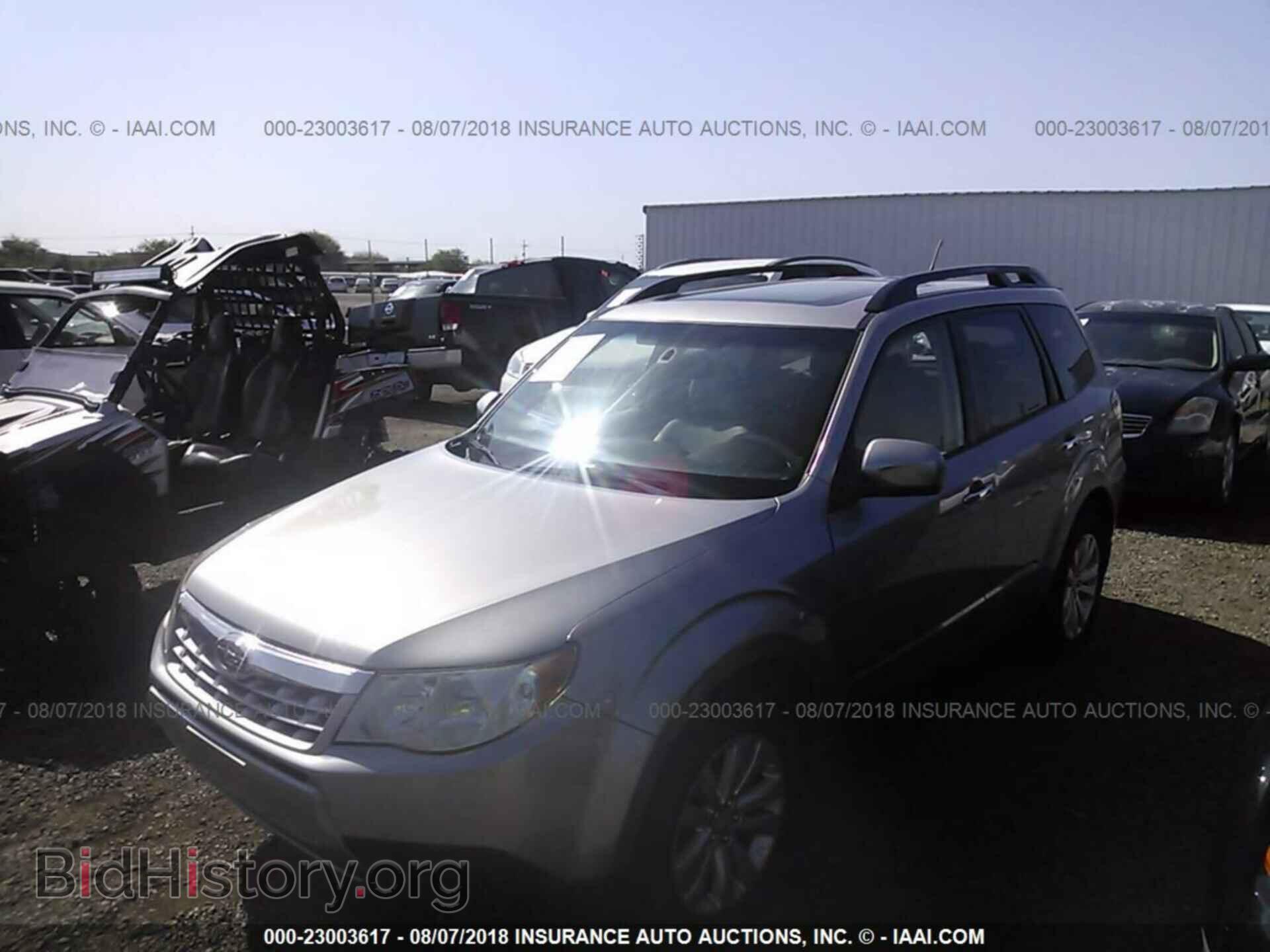 2011 Subaru Forester - VIN: JF2SHBDCXBH769967 - Фото 2