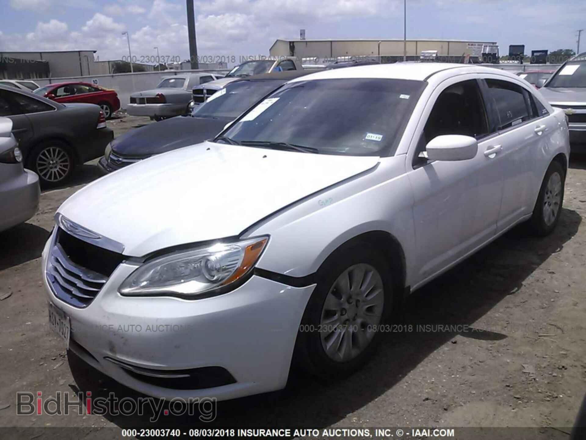 2013 Chrysler 200 - VIN: 1C3CCBAB9DN733516 - Photo 2