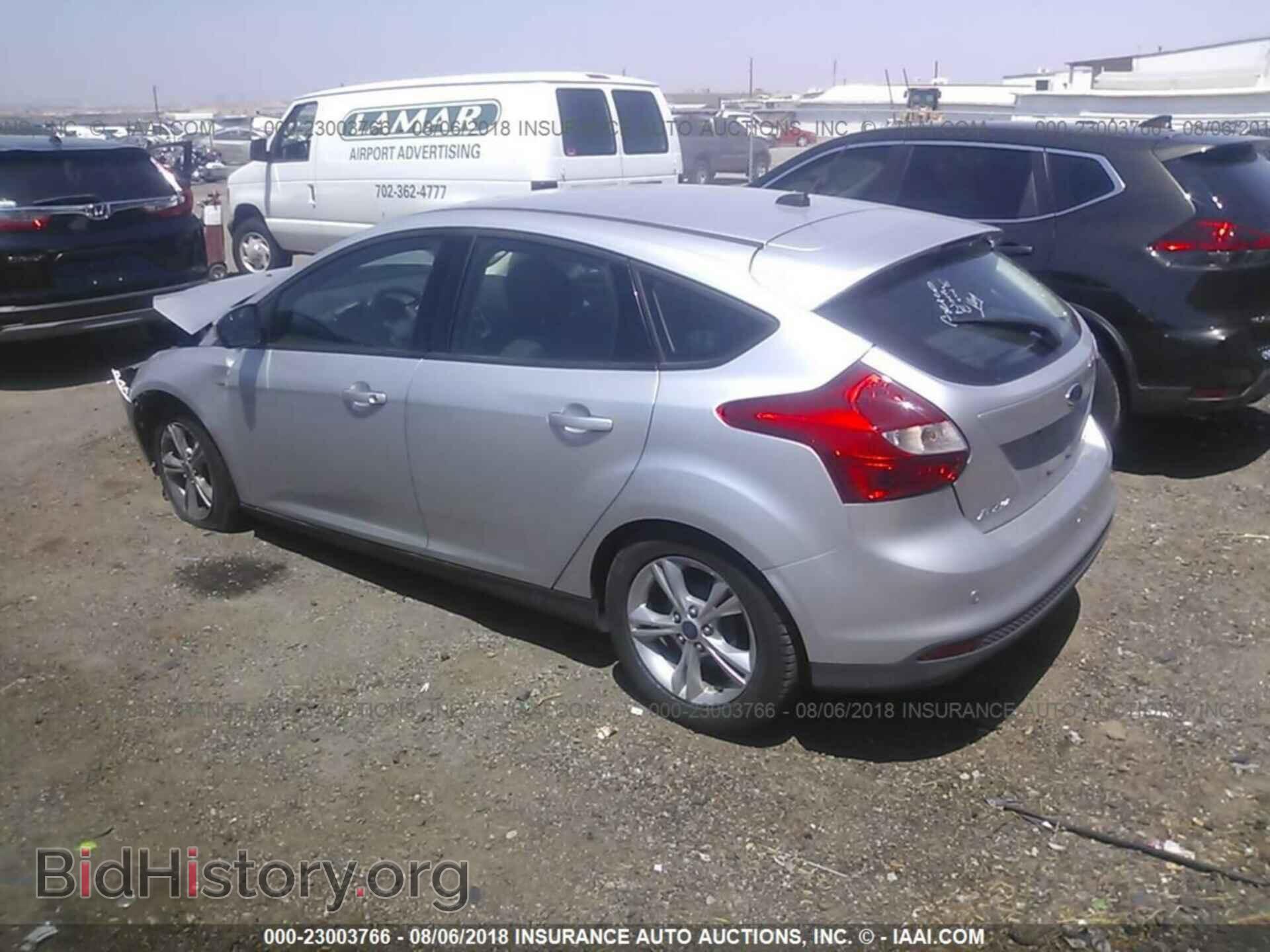 2014 Ford Focus - VIN: 1FADP3K24EL247885 - Фото 3