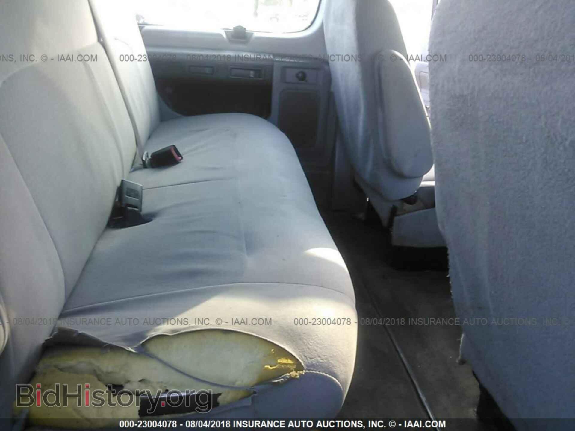 2012 Ford Econoline - VIN: 1FBSS3BL0CDA76203 - Photo 8
