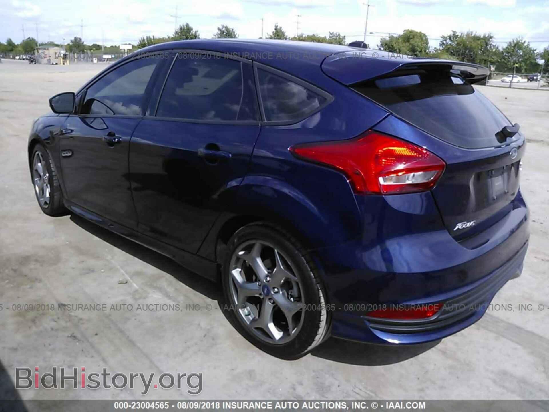 2017 Ford Focus - VIN: 1FADP3L94HL237101 - Photo 3