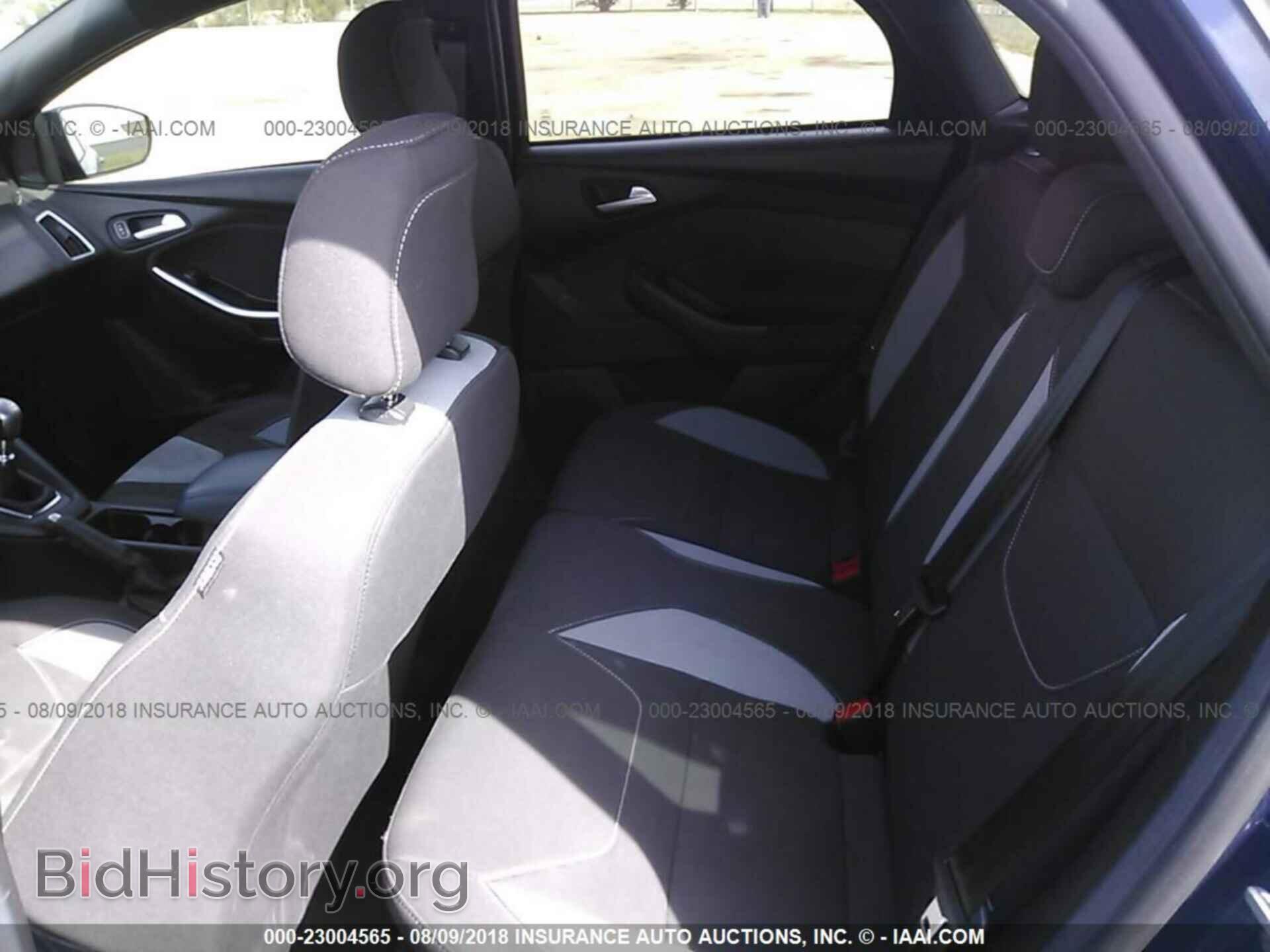 2017 Ford Focus - VIN: 1FADP3L94HL237101 - Photo 8