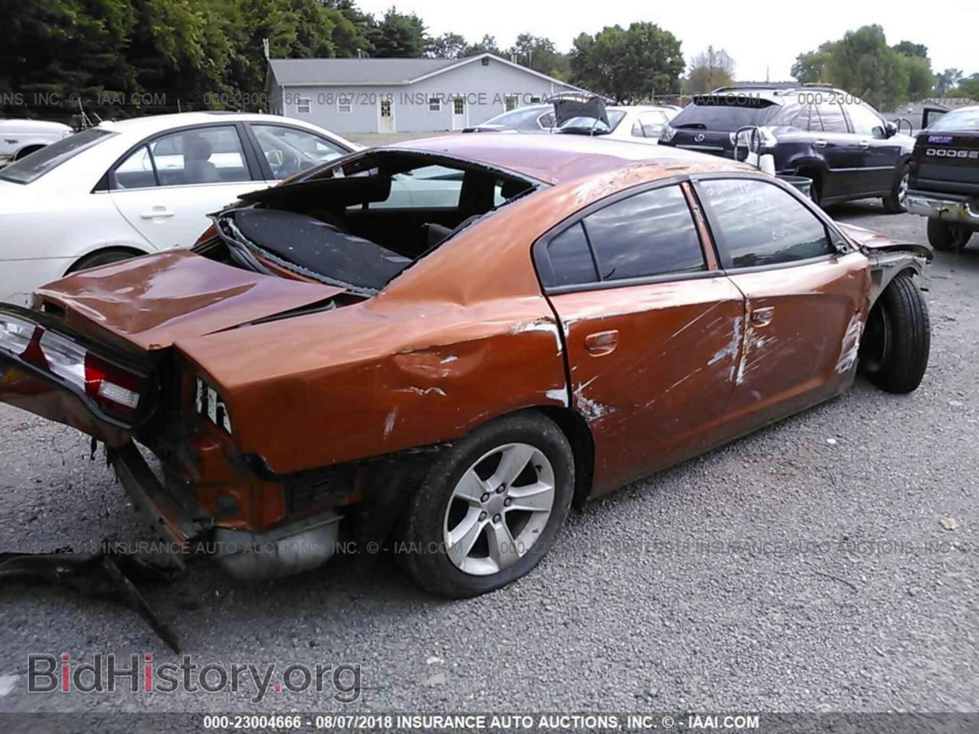 2011 Dodge Charger - VIN: 2B3CL3CG8BH584758 - Фото 4