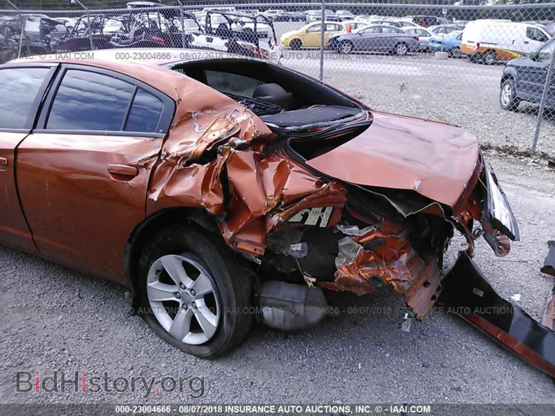 2011 Dodge Charger - VIN: 2B3CL3CG8BH584758 - Фото 6
