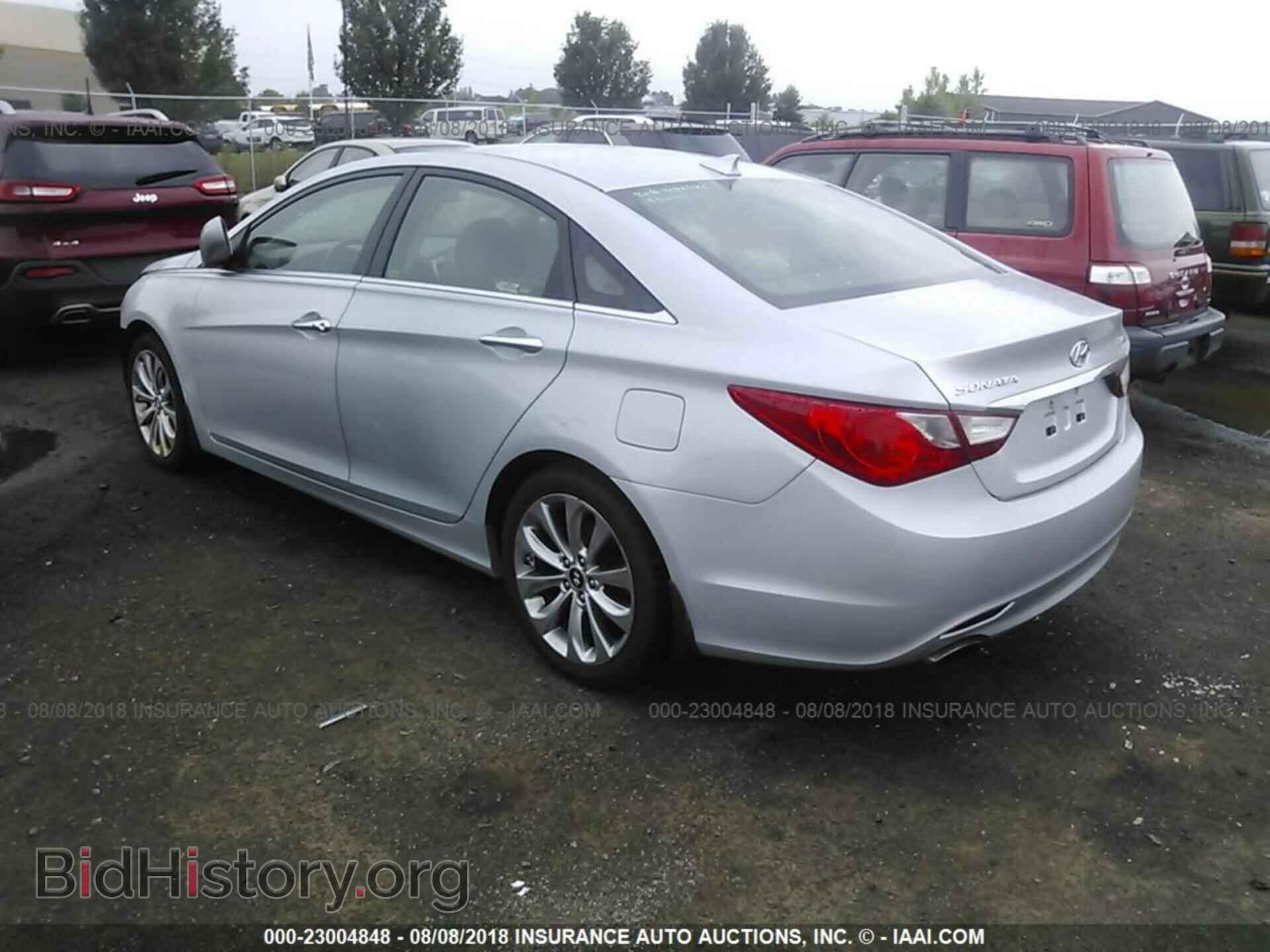 2012 Hyundai Sonata - VIN: 5NPEC4ACXCH386365 - Фото 3