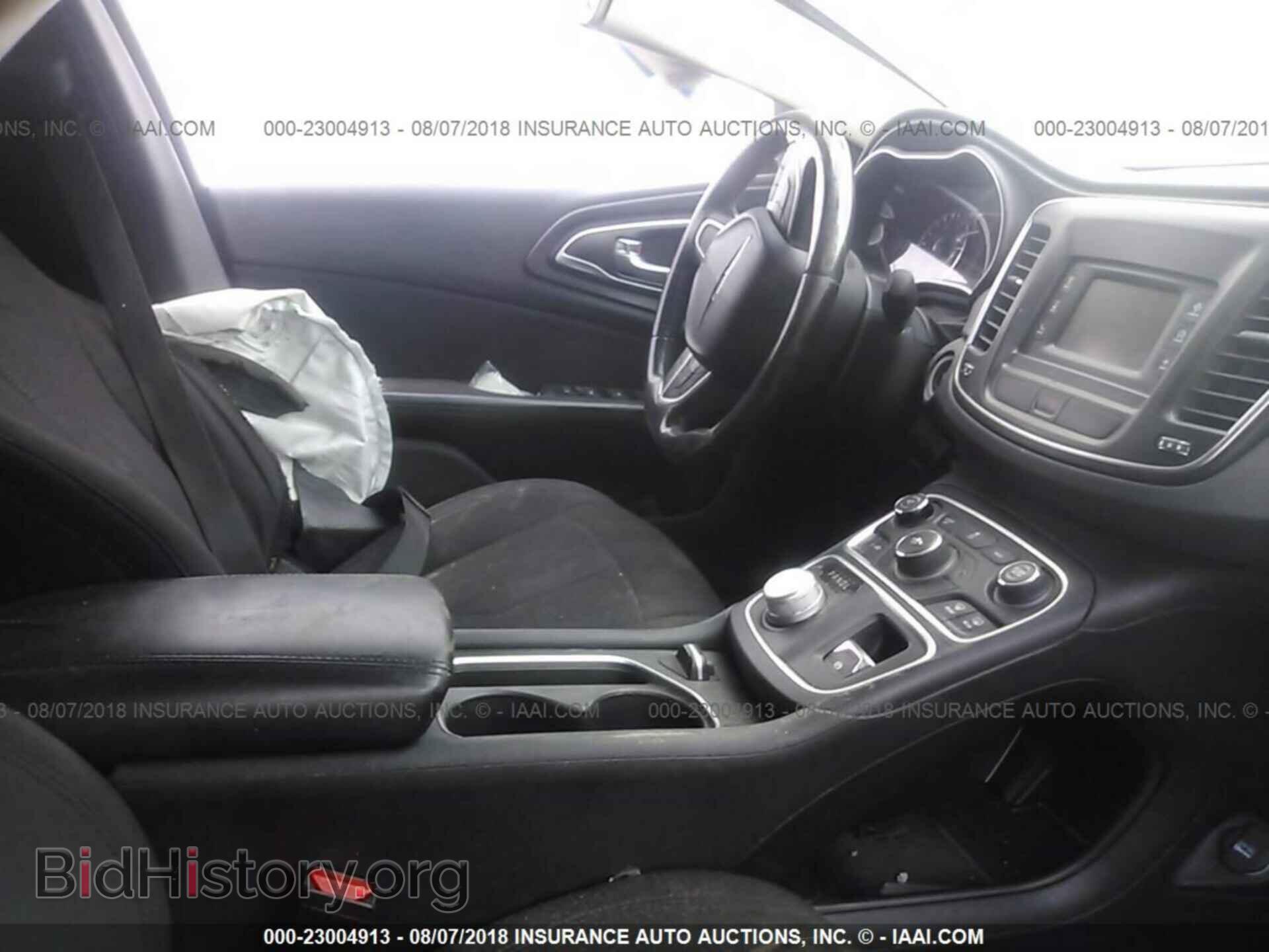 2015 Chrysler 200 - VIN: 1C3CCCAB0FN619462 - Photo 8