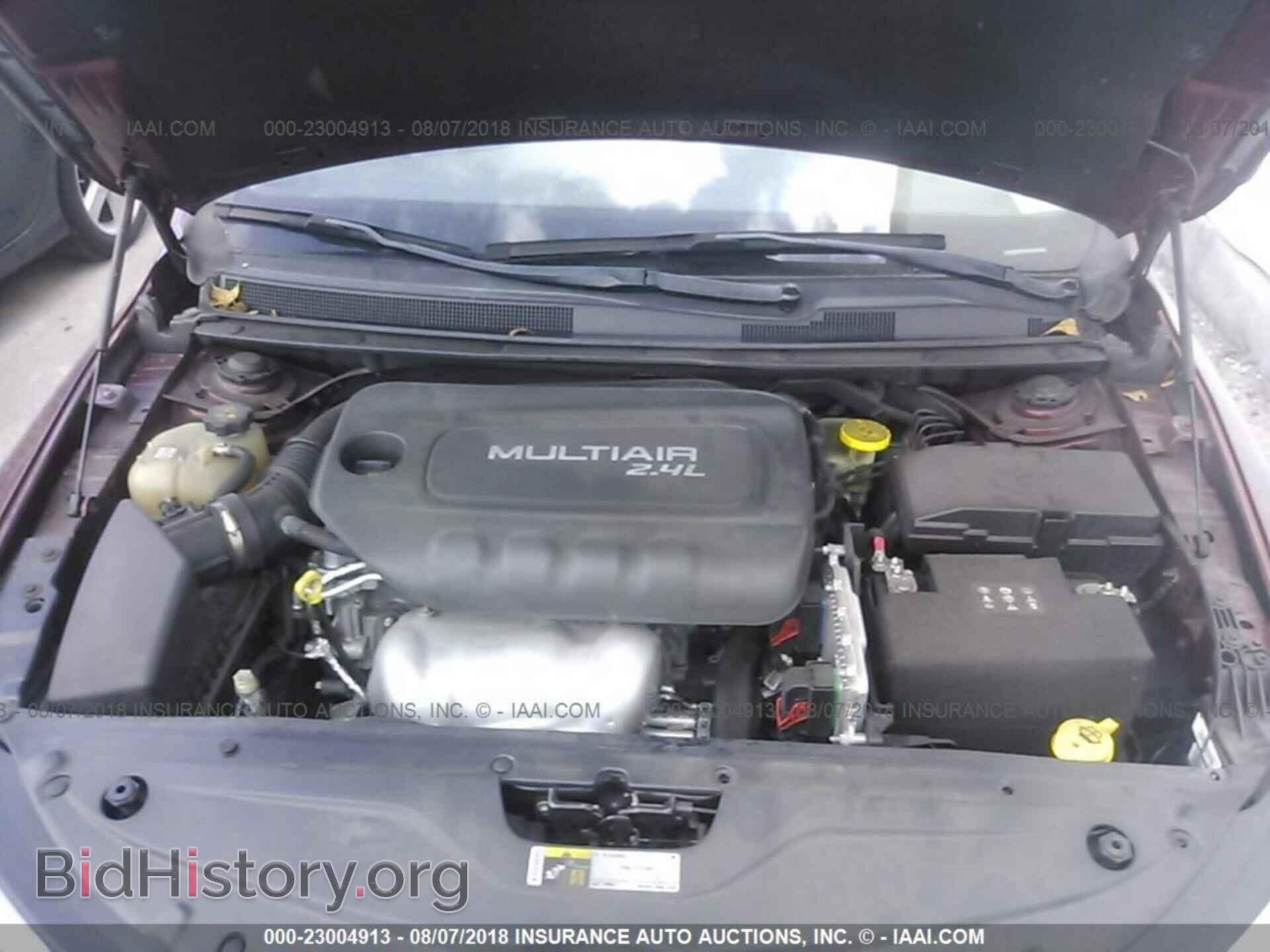 2015 Chrysler 200 - VIN: 1C3CCCAB0FN619462 - Photo 10