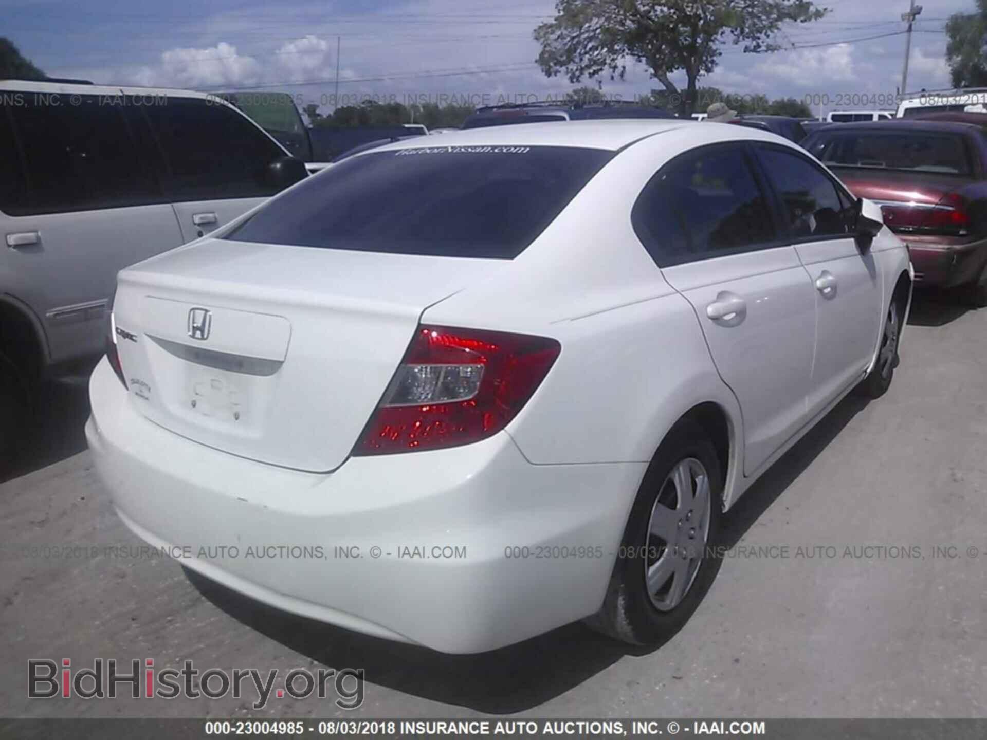 2012 Honda Civic - VIN: 19XFB2F58CE090917 - Photo 4