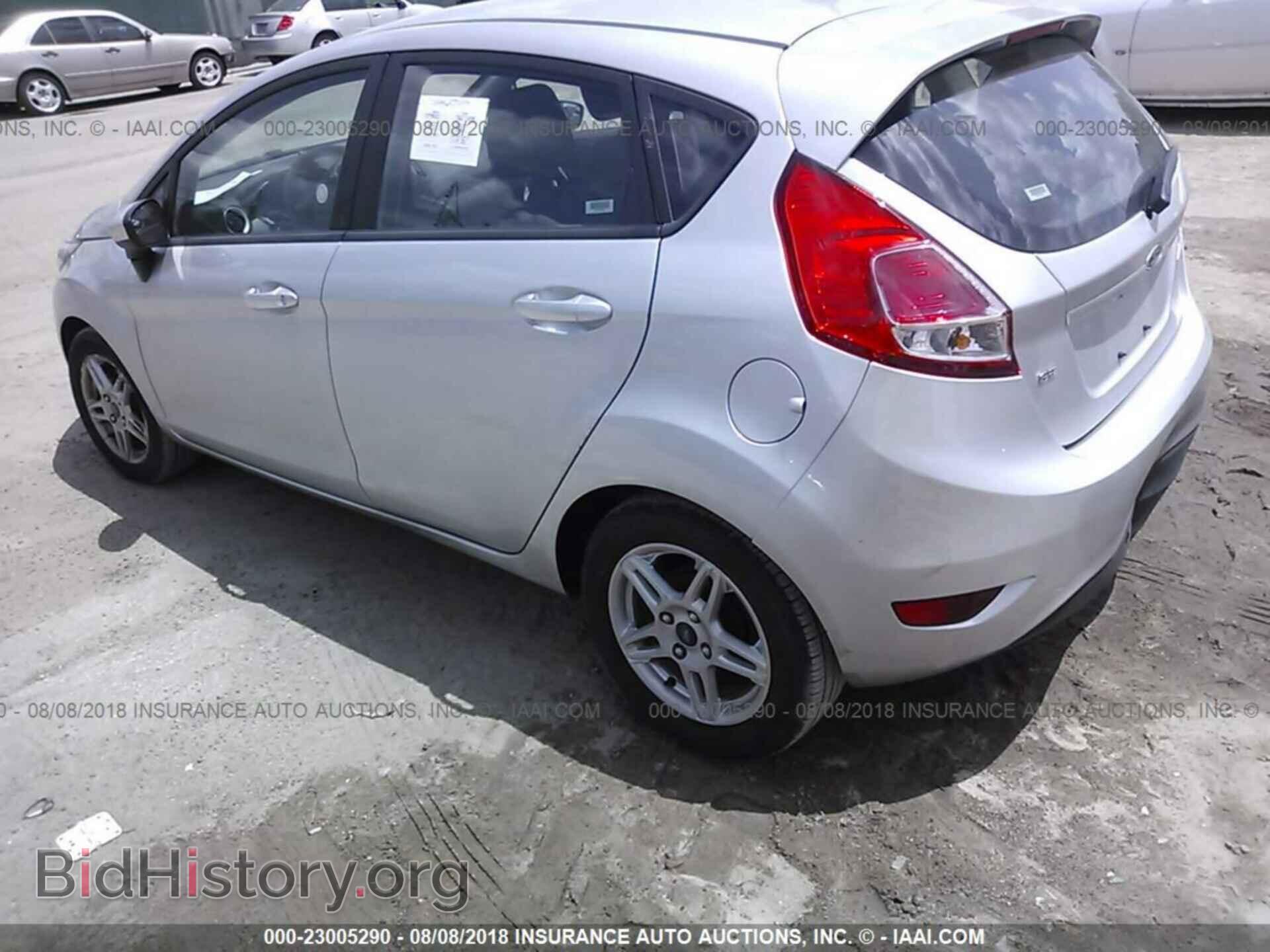 2018 Ford Fiesta - VIN: 3FADP4EJ2JM107299 - Фото 3