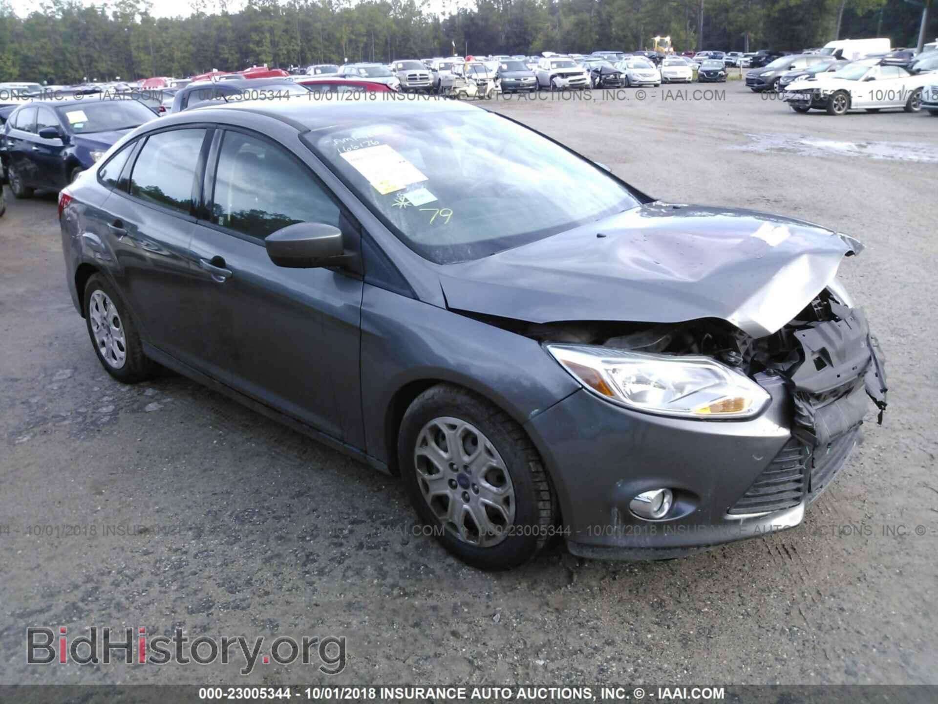 Photo 1FAHP3F26CL282551 - Ford Focus 2012