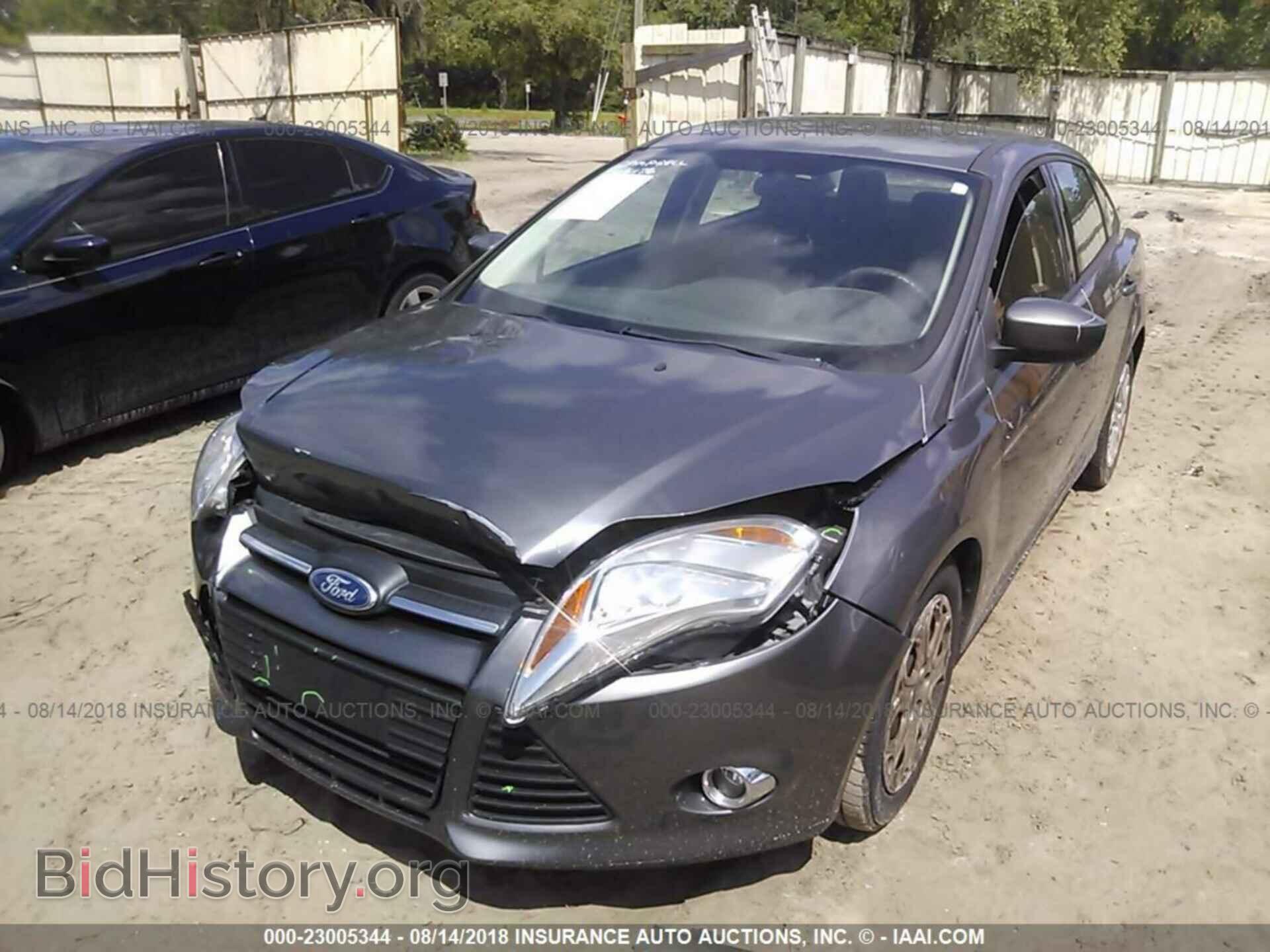 2012 Ford Focus - VIN: 1FAHP3F26CL282551 - Photo 6