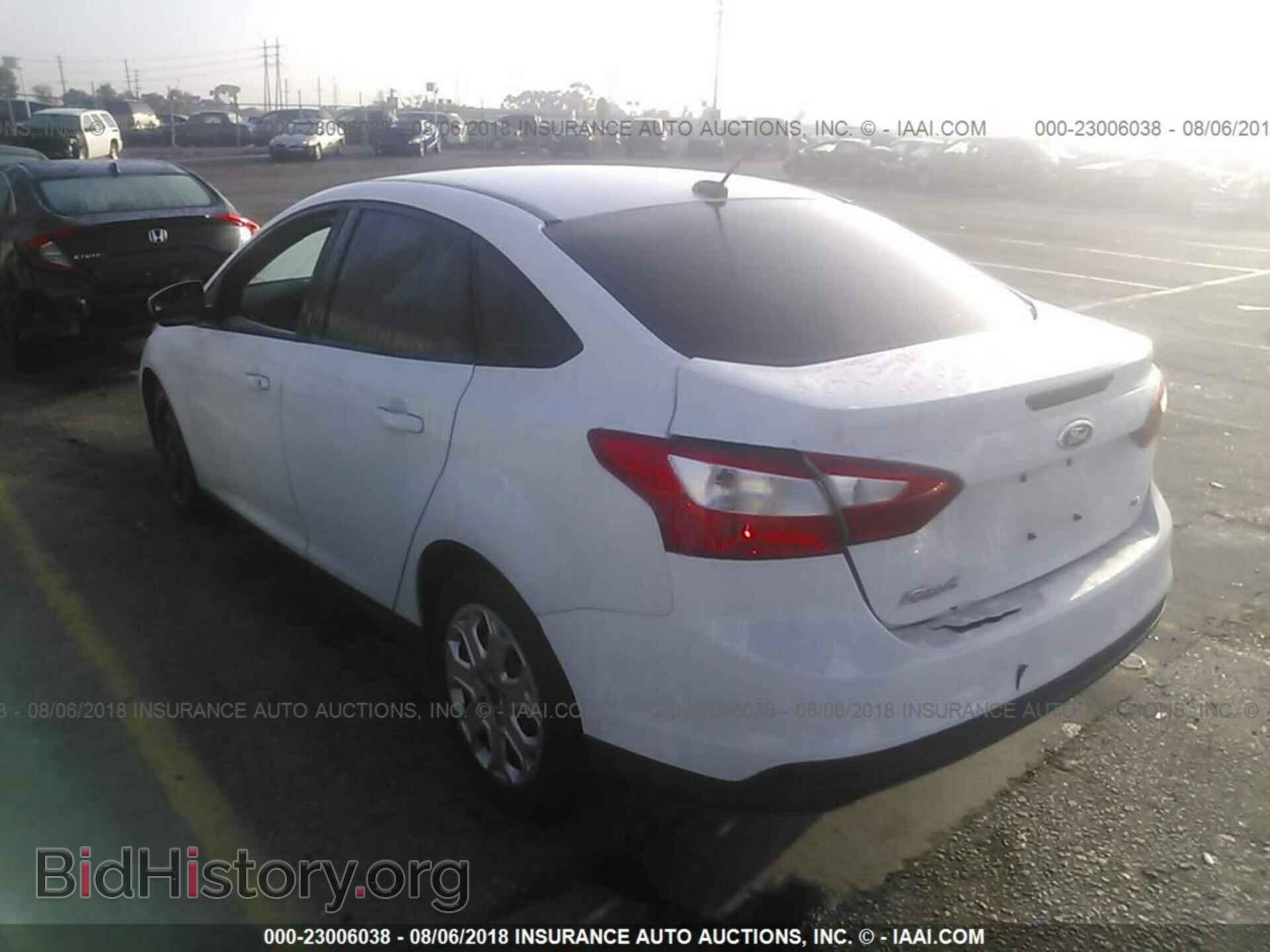 2012 Ford Focus - VIN: 1FAHP3F29CL111891 - Фото 3