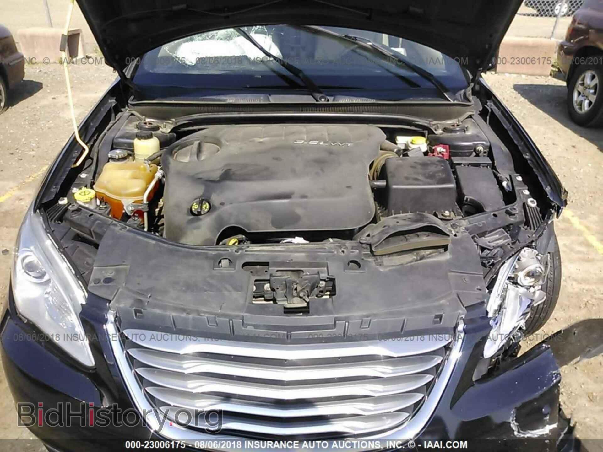2011 Chrysler 200 - VIN: 1C3BC2EG6BN536365 - Фото 10