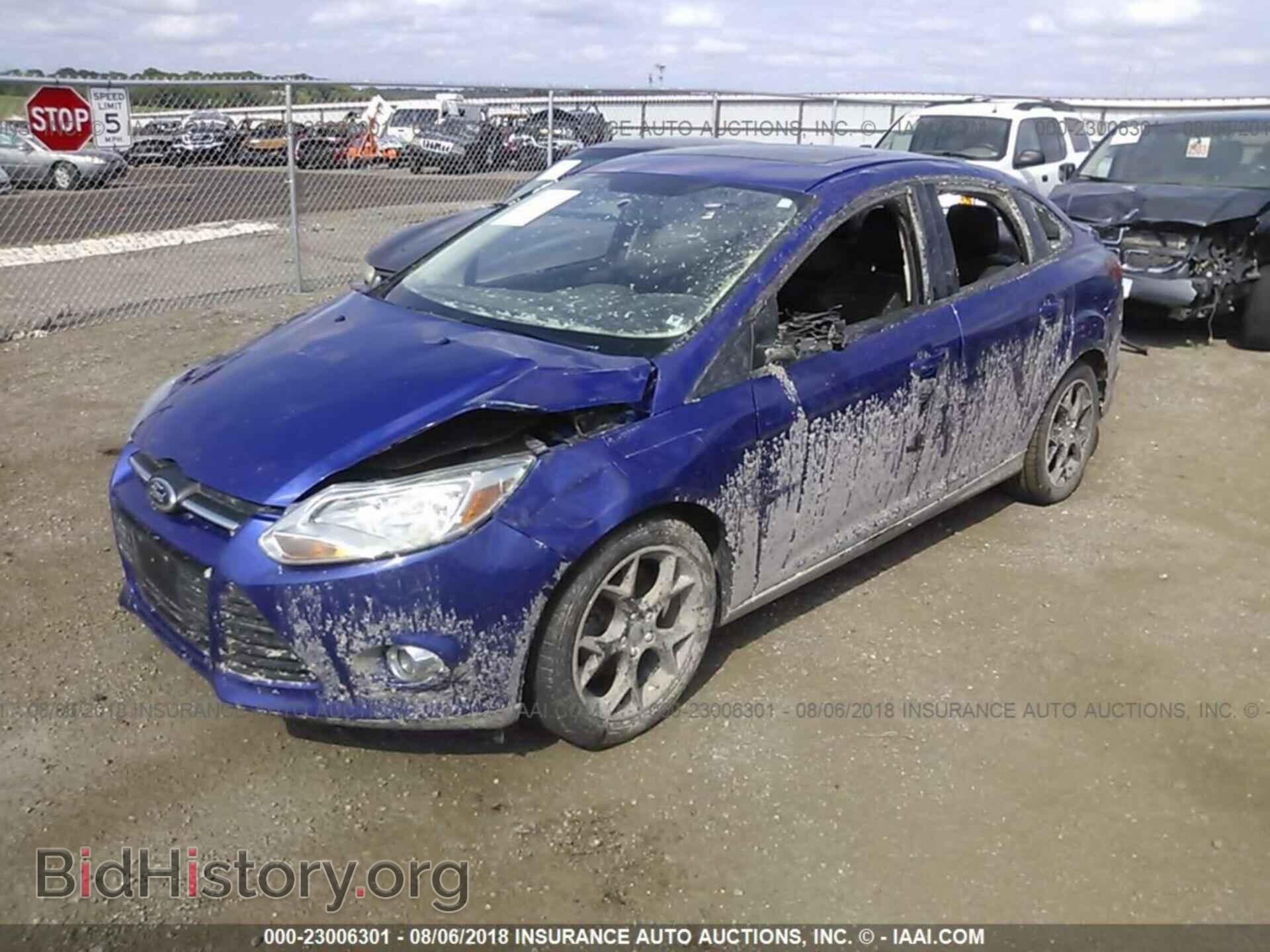 2013 Ford Focus - VIN: 1FADP3F21DL221348 - Photo 2