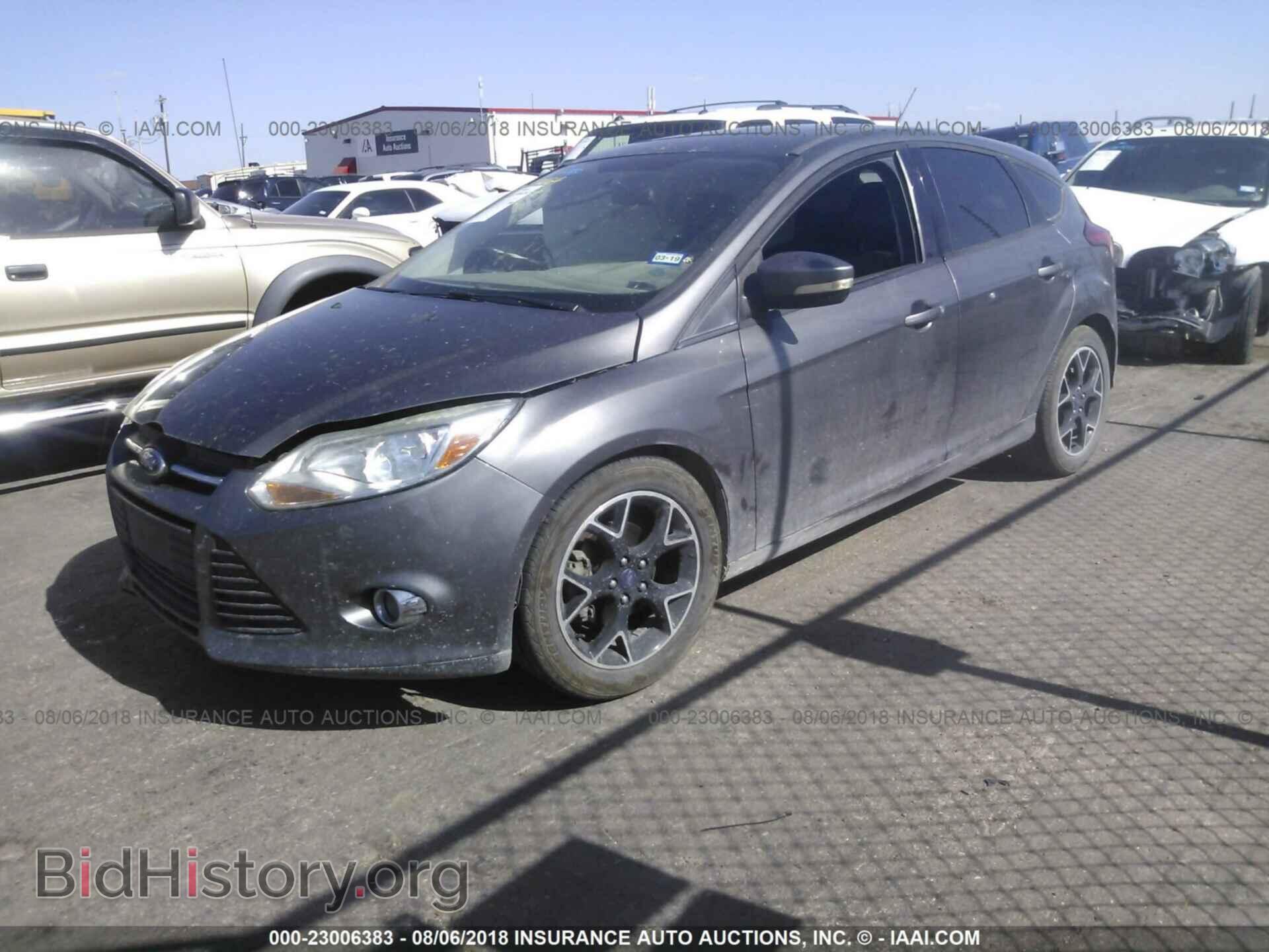 2013 Ford Focus - VIN: 1FADP3K22DL351967 - Фото 2