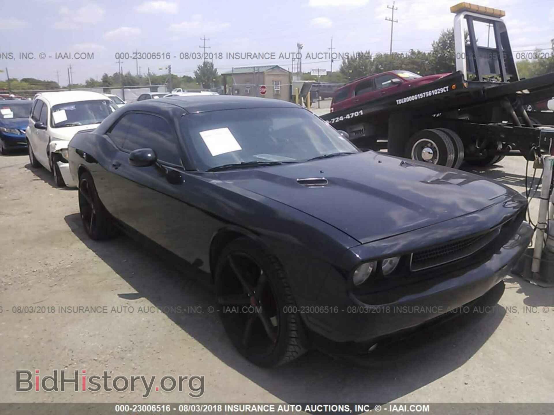 Photo 2C3CDYAG2CH157562 - Dodge Challenger 2012