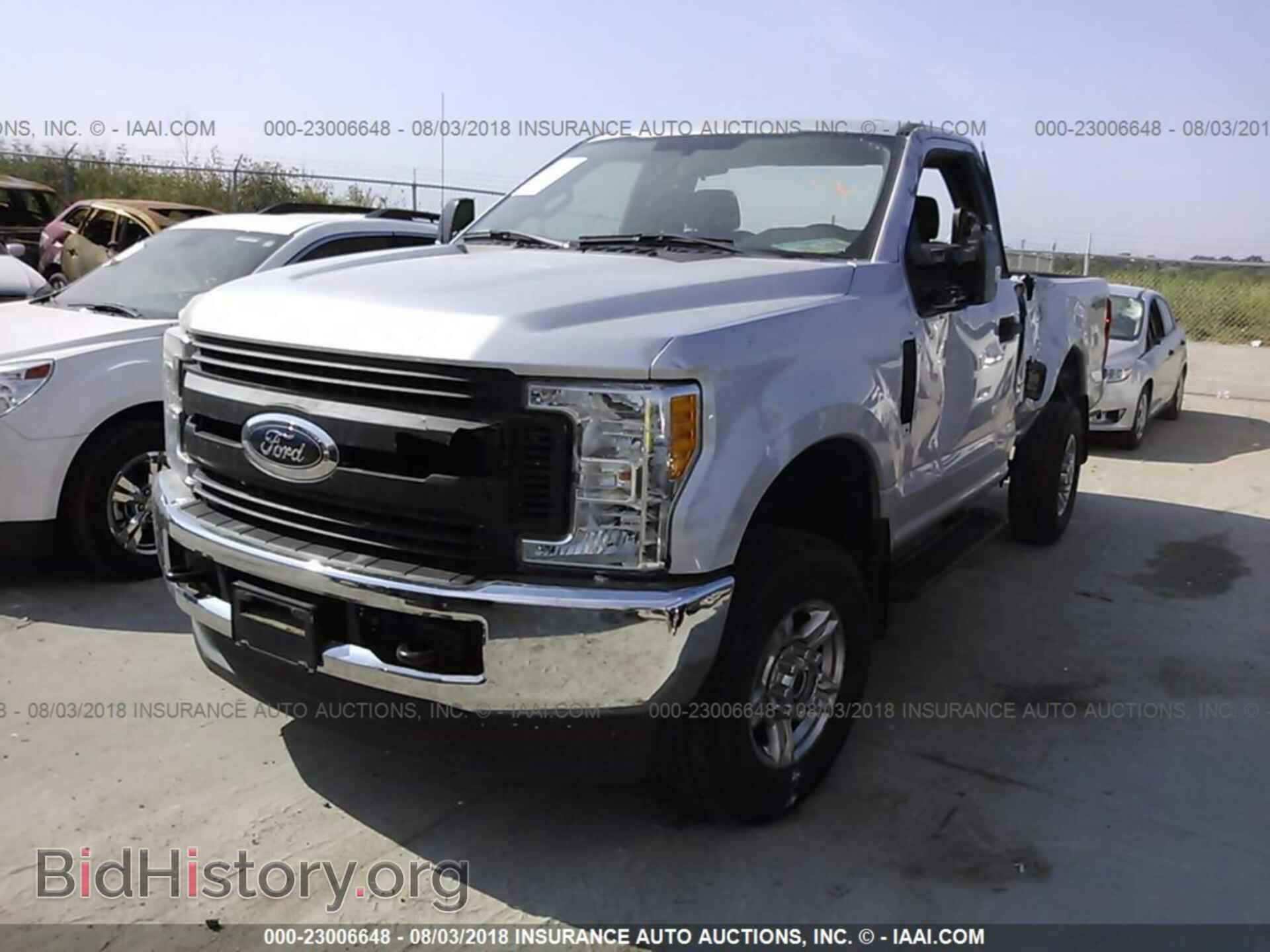 2017 Ford F250 - VIN: 1FTBF2B65HEB78649 - Фото 2