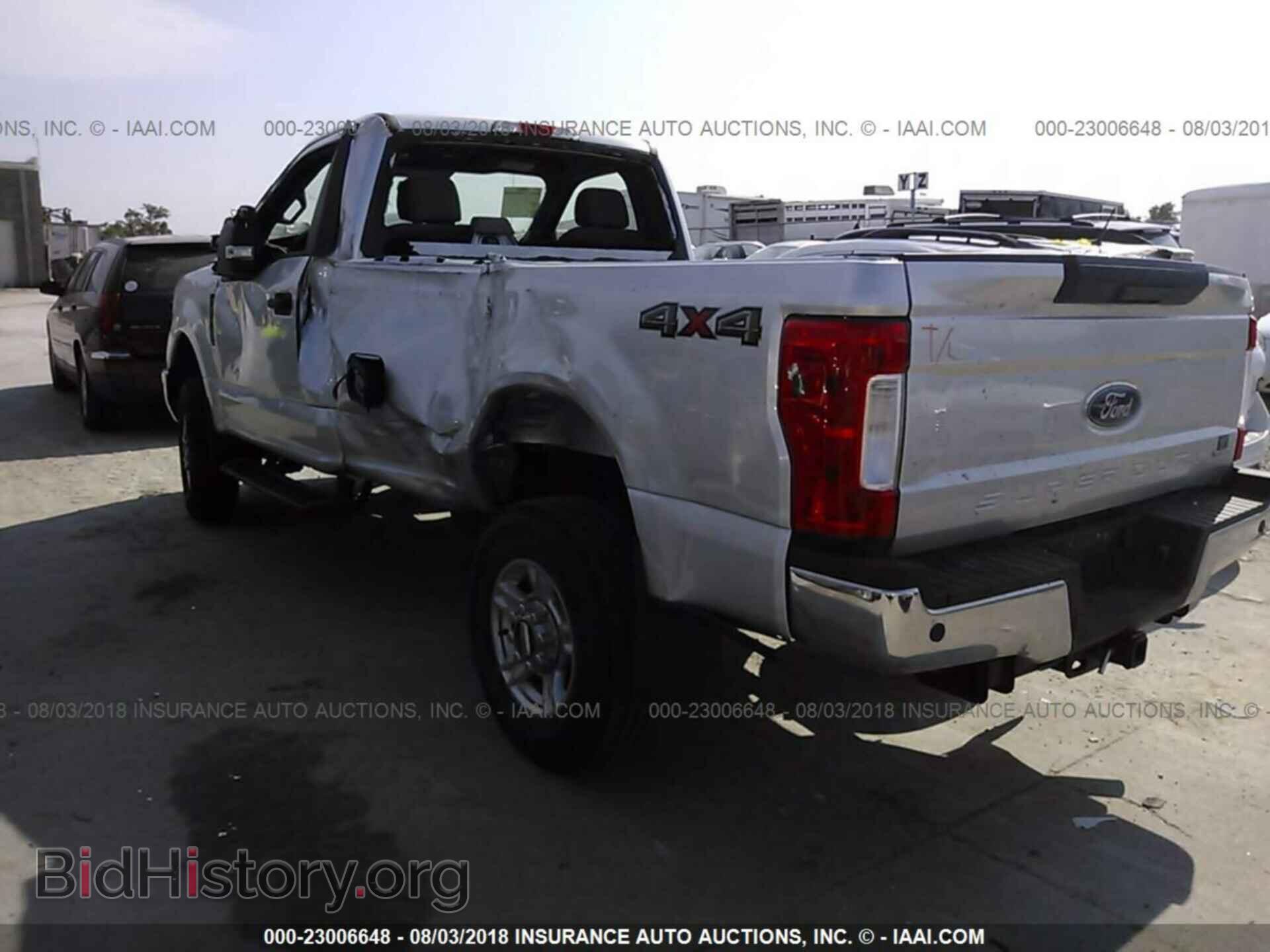 2017 Ford F250 - VIN: 1FTBF2B65HEB78649 - Фото 3