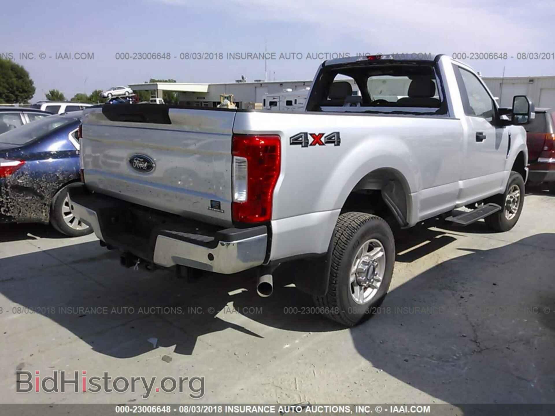 2017 Ford F250 - VIN: 1FTBF2B65HEB78649 - Фото 4