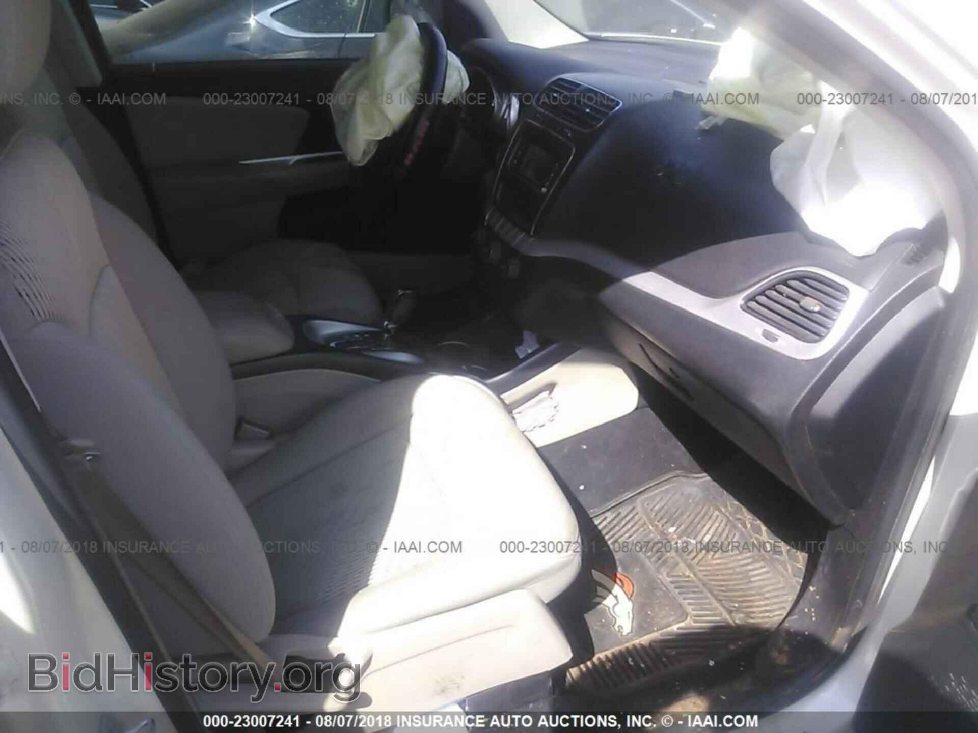 2016 Dodge Journey - VIN: 3C4PDDAG2GT106498 - Photo 5