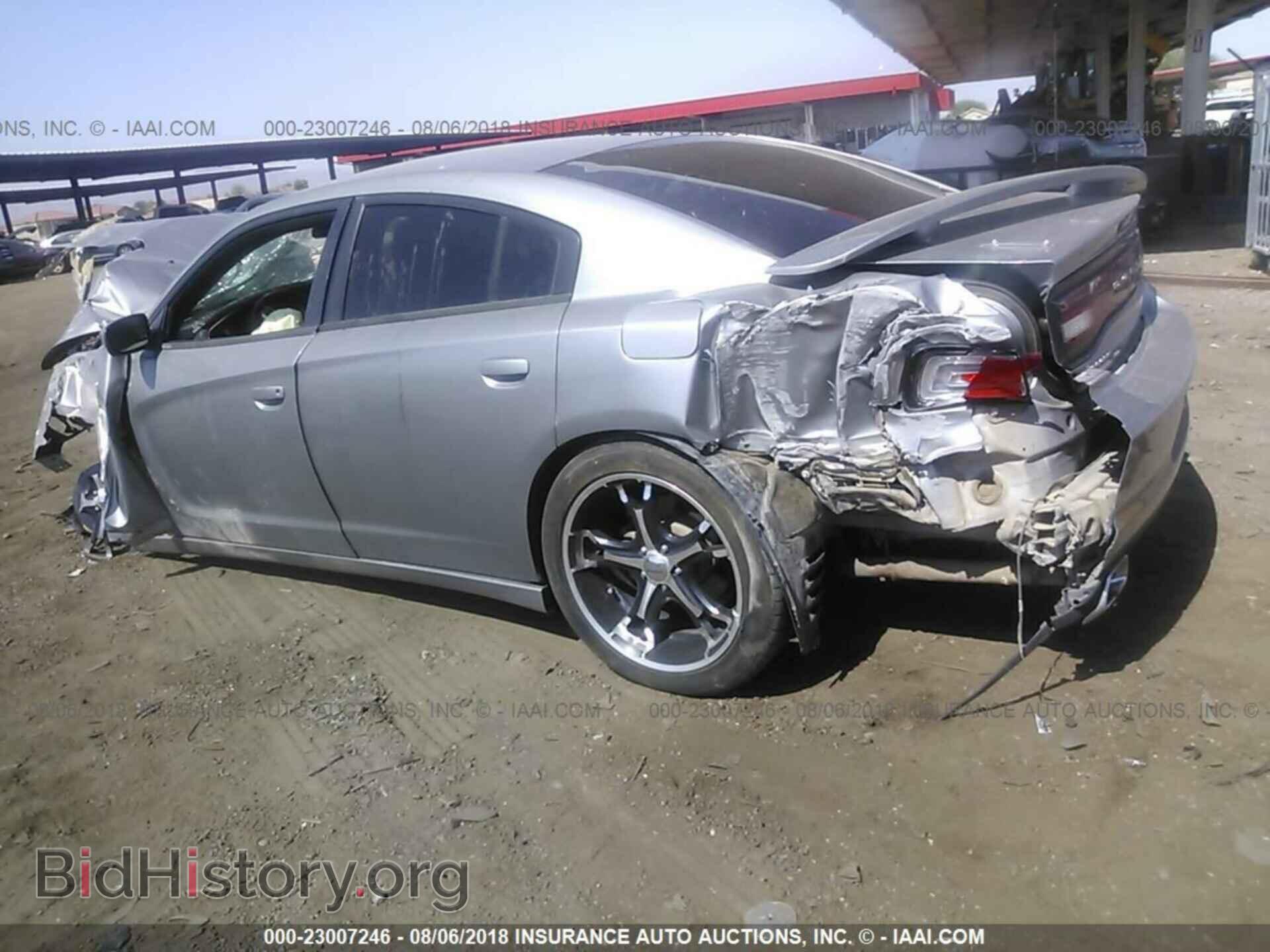 2011 Dodge Charger - VIN: 2B3CL3CG5BH548770 - Фото 3