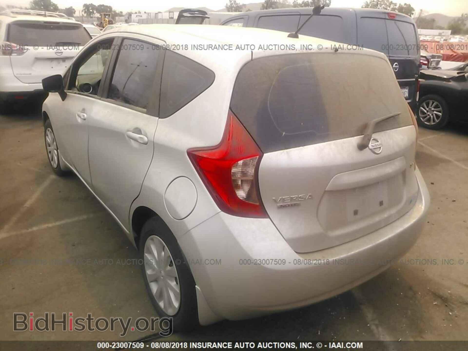 2015 Nissan Versa note - VIN: 3N1CE2CP0FL362573 - Фото 3